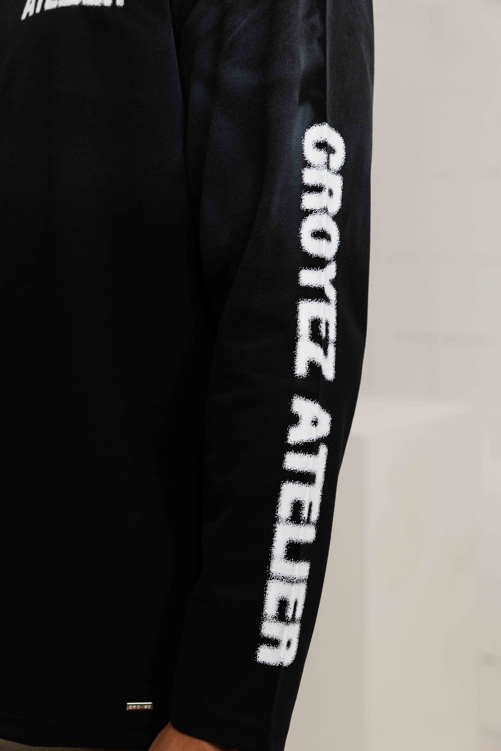 Croyez Sprayed Atelier Longsleeve T-Shirt Heren Zwart