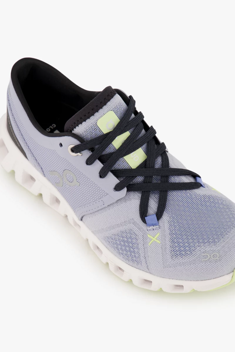 ON Cloud X 3 Damen Fitnessschuh