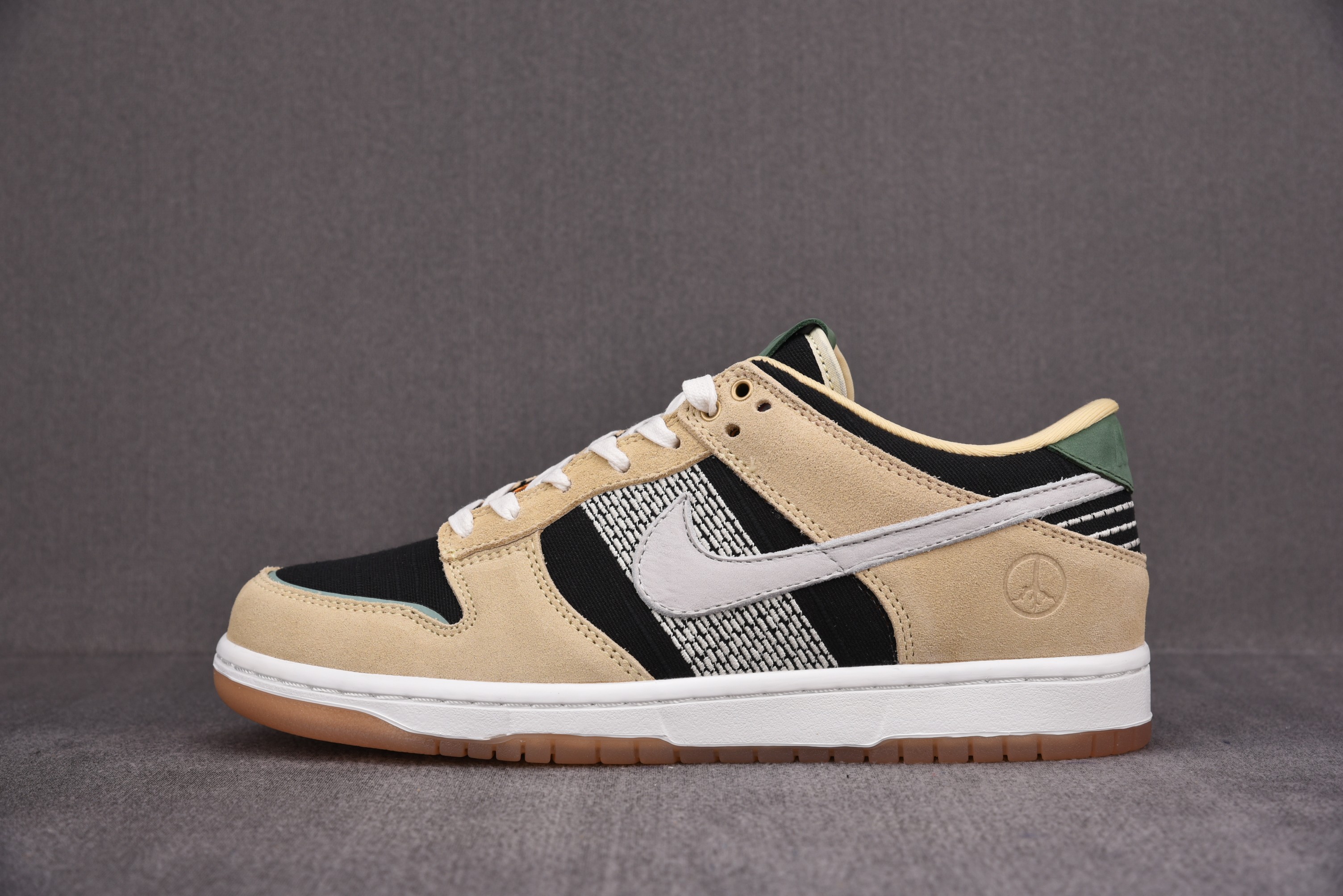 Nike Dunk Low Rooted in Peace