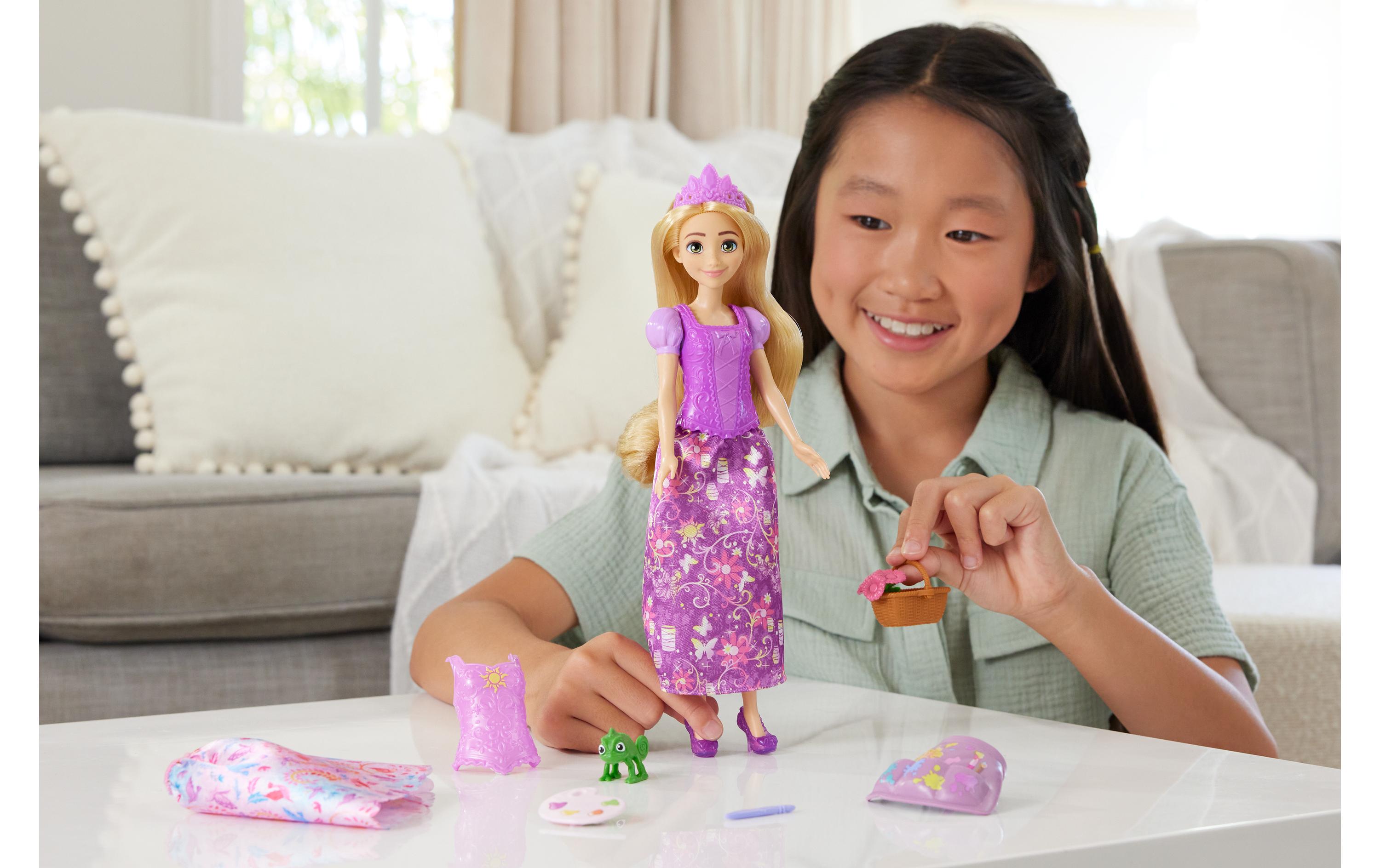 Spielset 2-in-1-Geschichten Rapunzel-ModepuppePuppe mit 2 Oberteilen zum Anklipsen, 2 Röcken und 9 Accessoires