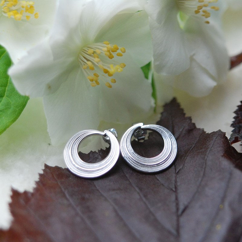 Boucles d'oreilles fantaisie femme striées ROMANE - Bijoux Privés Discovery