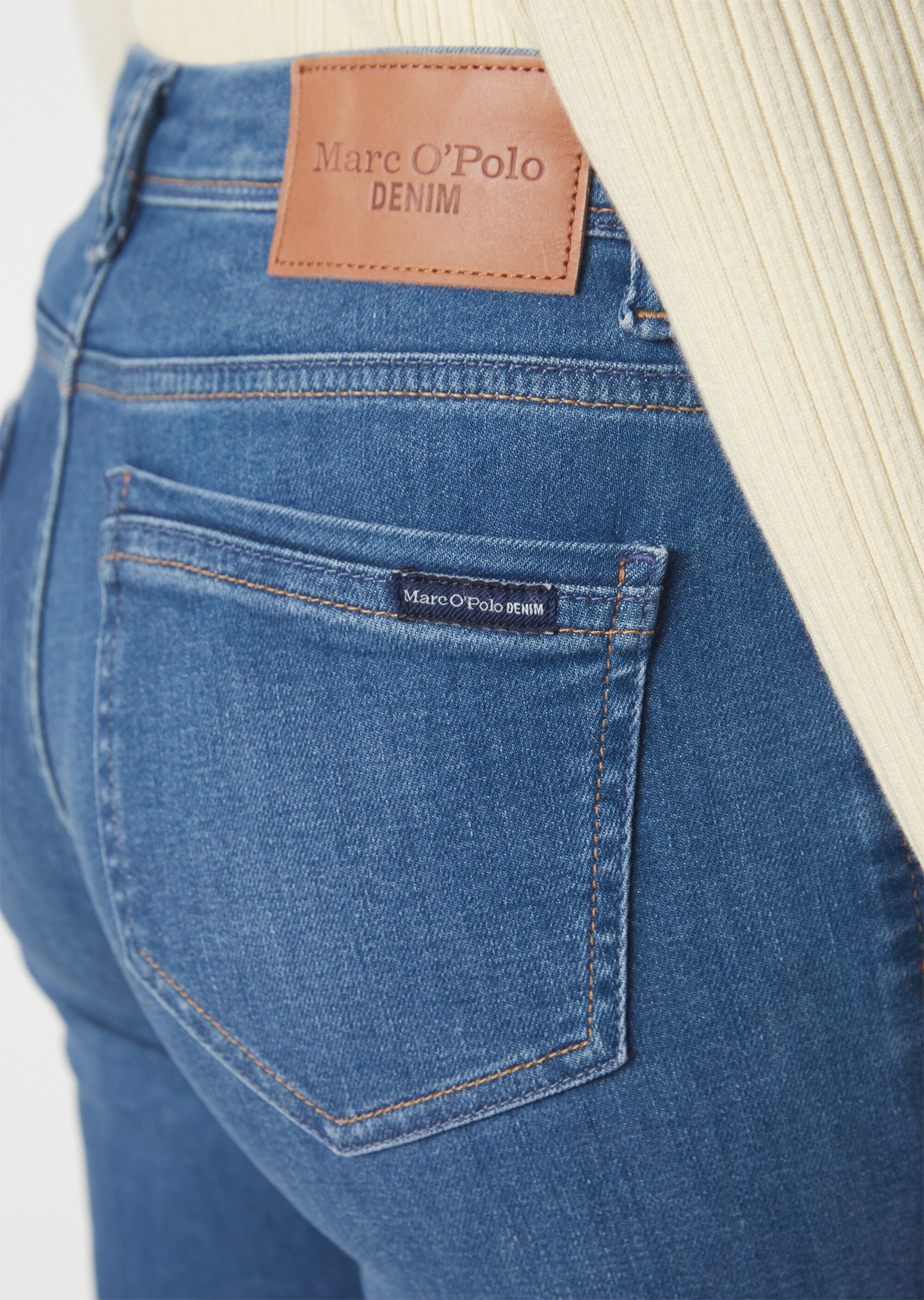 Jeans Modell ALVA slim aus Organic-Cotton-Mix-Stretch