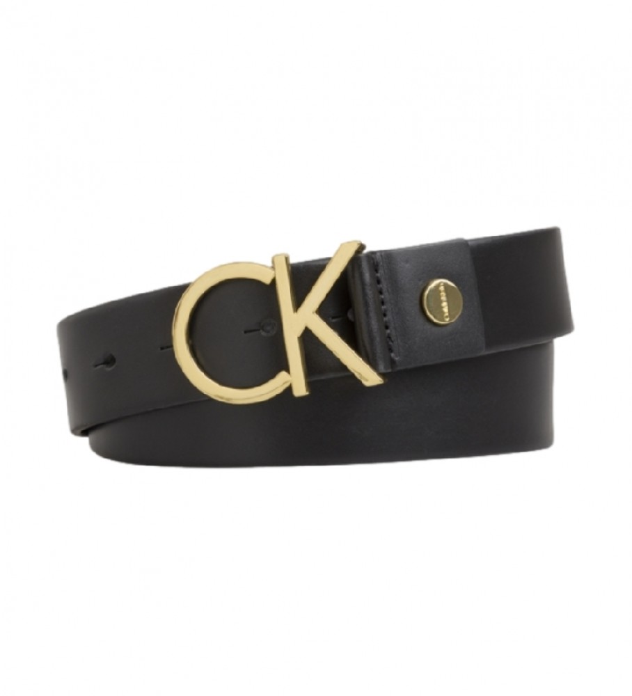 Cinto de couro preto com o logotipo da Calvin Klein