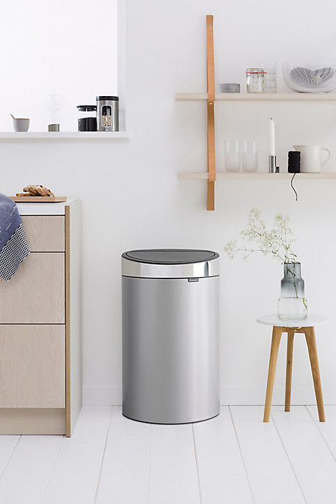 Poubelle à pression coloris métal 40L Brabantia Touch Bin