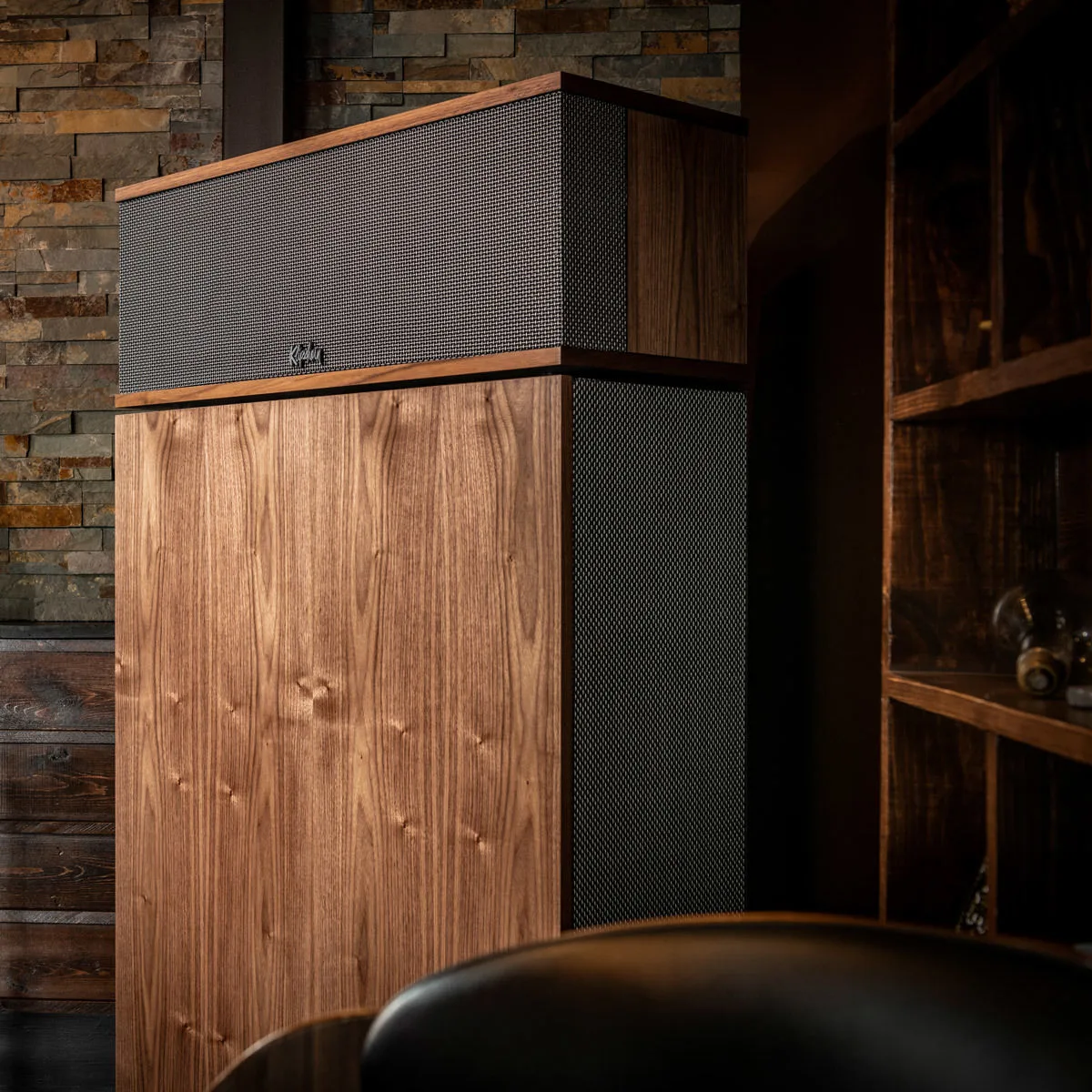 Klipsch KlipscHorn AK6 Noyer (la paire) Enceintes colonne