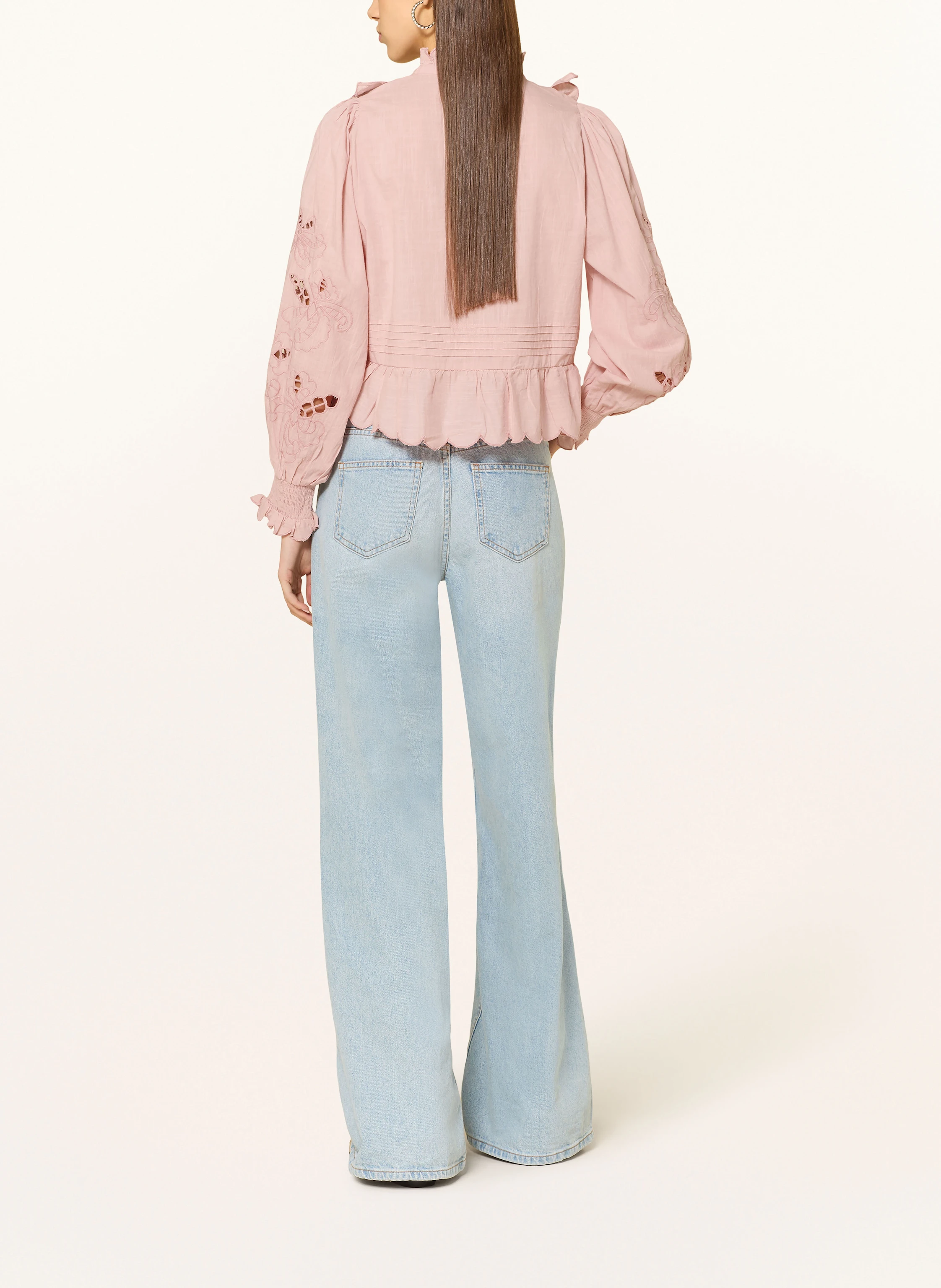 NEO NOIR Bluse PETRINE mit Lochspitze und Rüschen