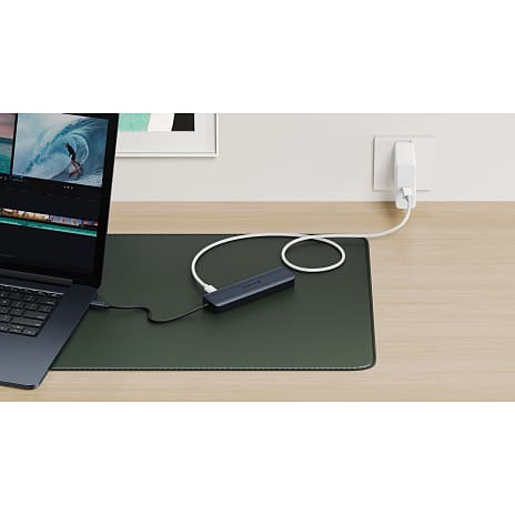 Targus Hyperdrive USB-C 7-in-1 hub
