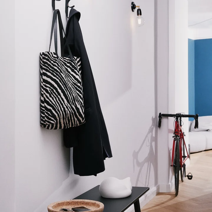 Vitra - Resting Cat small, hellblau