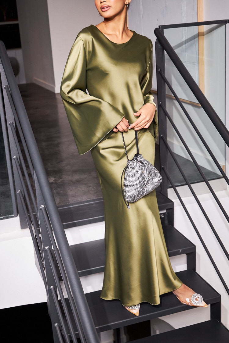Robe ample satinée kaki