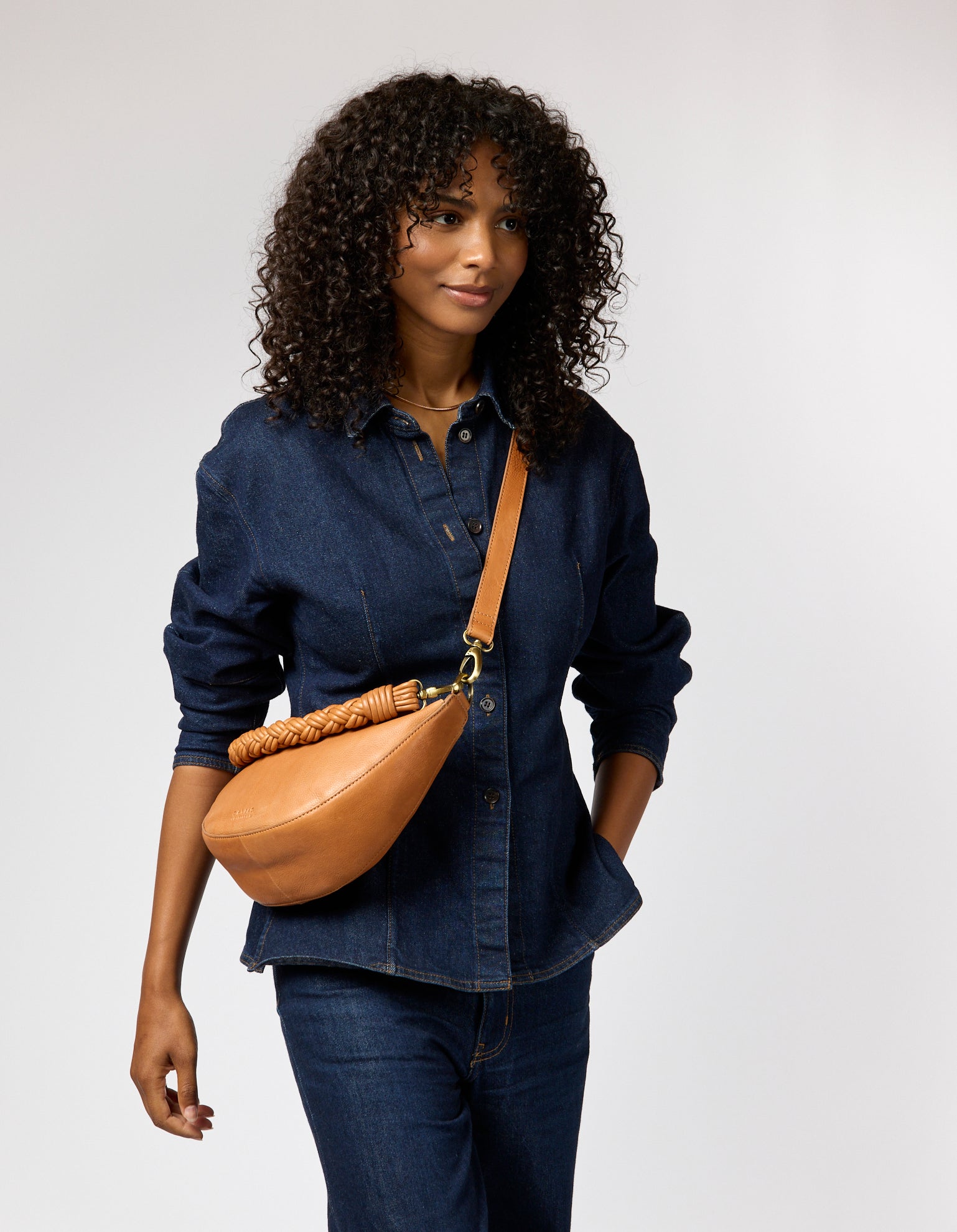 Leo  Twisted Handle - Wild Oak Soft Grain Leather