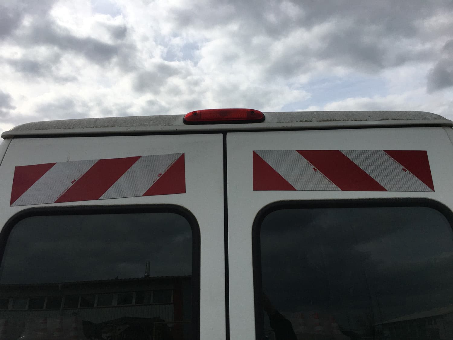 3M Magnetische voertuigwaarschuwingsmarkeringsset 3M 3410 4 x 141x564 DIN30710