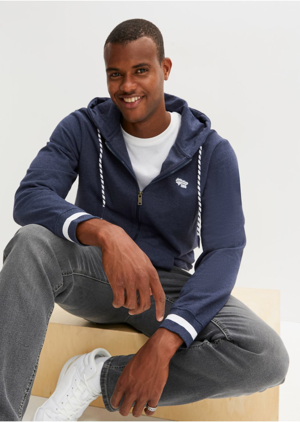 Gilet sweat à capuche coupe confort