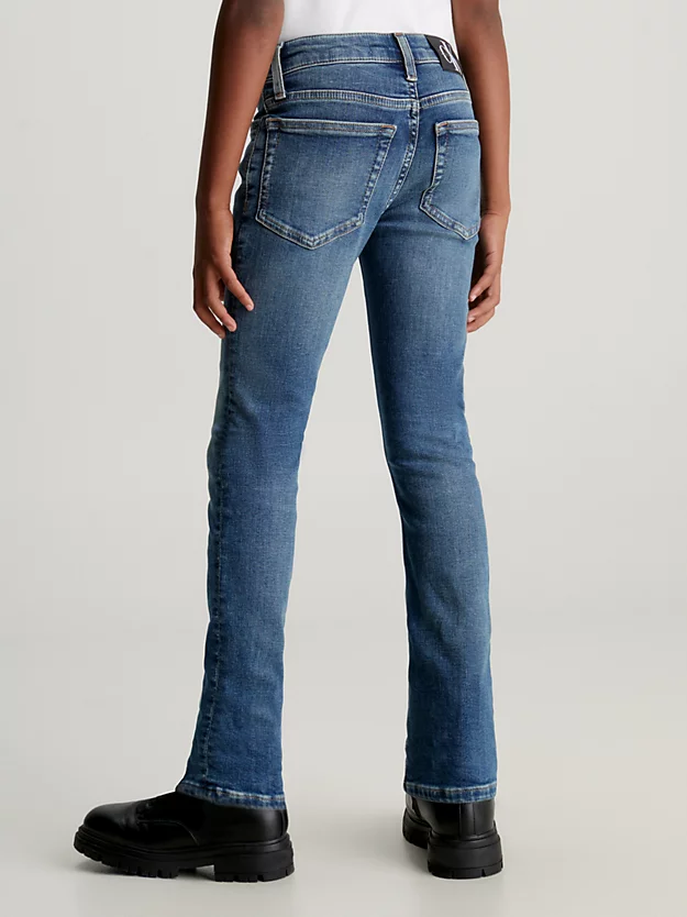 Calça jeans slim de cintura média