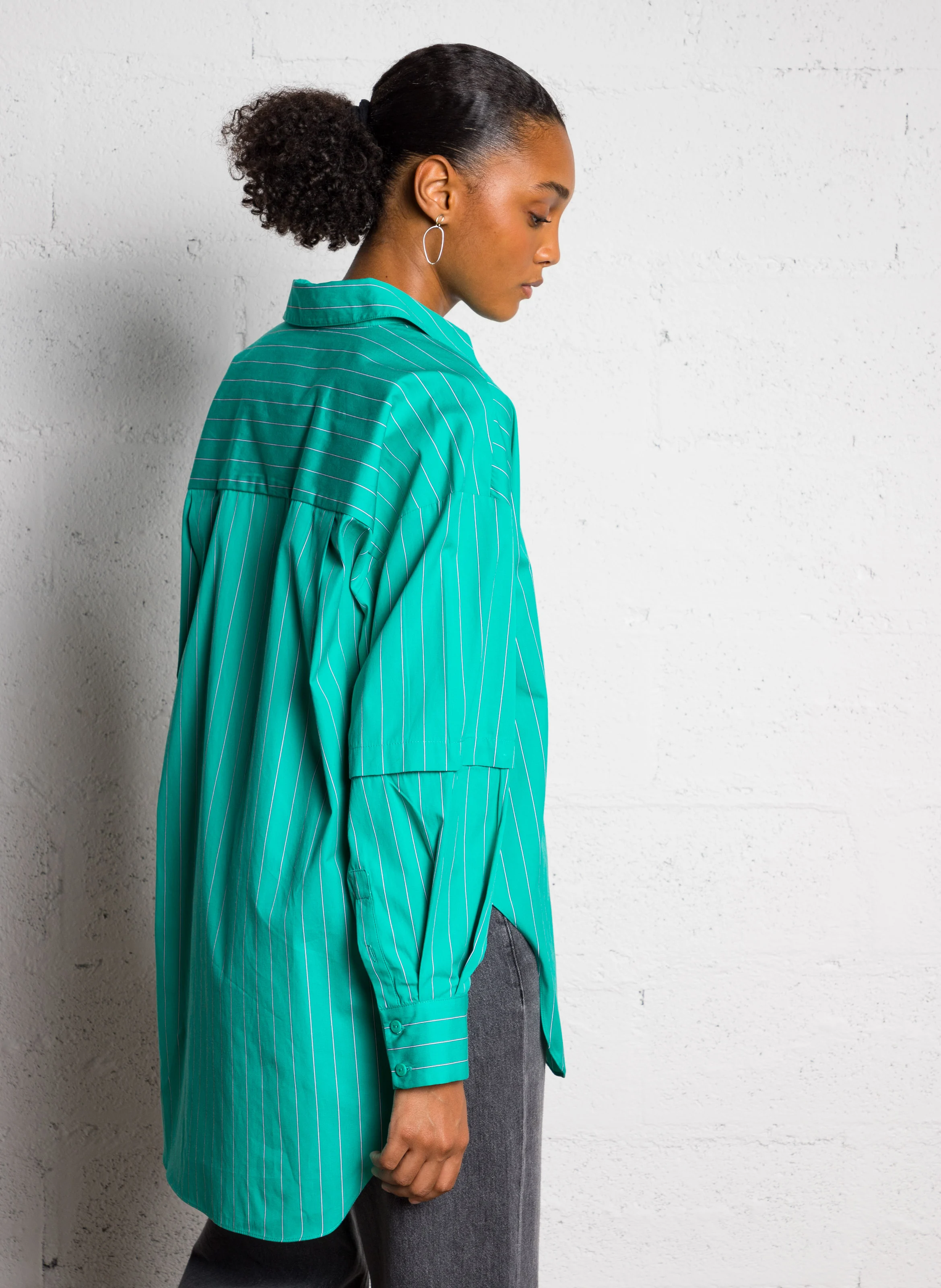 COLOR - Chemise ample rayée en coton | Vert