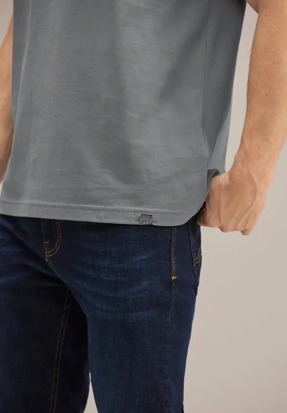 Basic T-Shirt in Unifarbe - light iron grey
