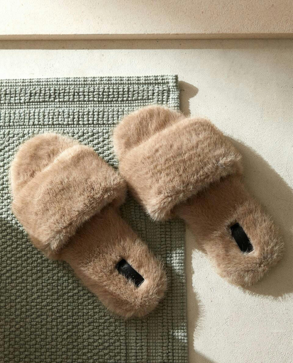 CHINELOS DE PELE SINTÉTICA