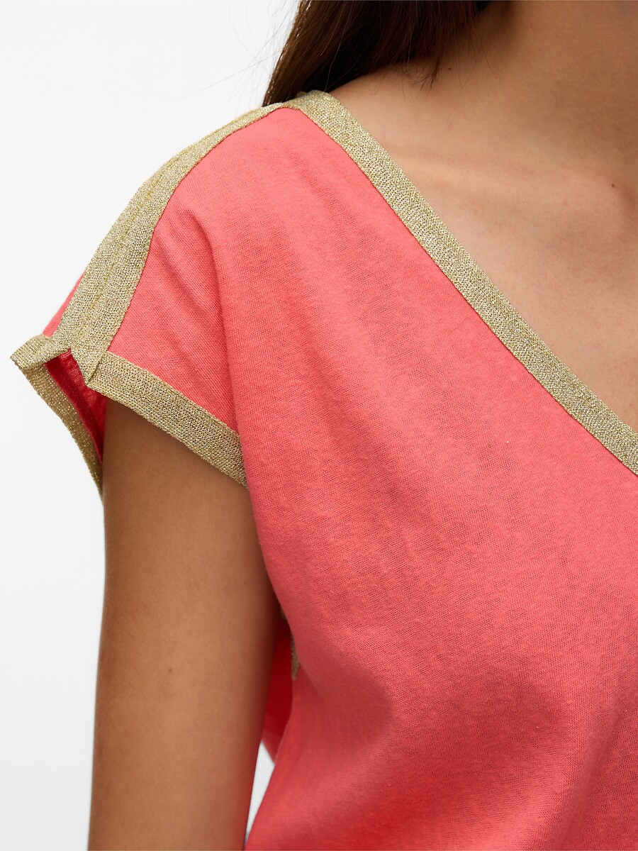 VERO MODA<br>Camiseta com decote em V