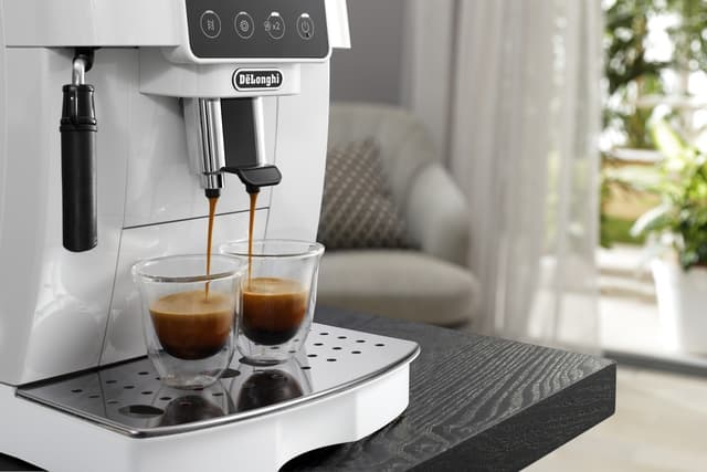 DeLonghi Magnifica Start ECAM220.20.W kahviautomaatti, valkoinen