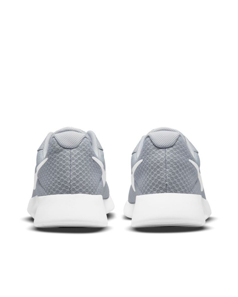 Chaussures Nike Tanjun Gris pour homme