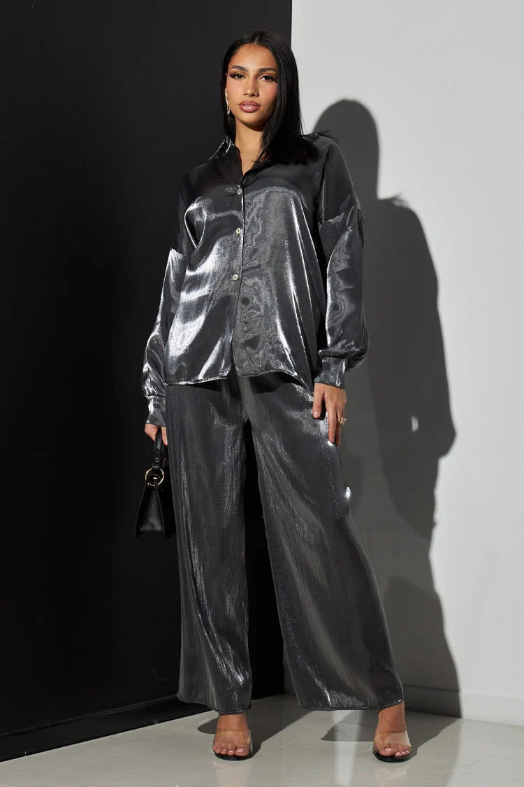 Ensemble 2 pièces chemise + pantalon satiné argenté