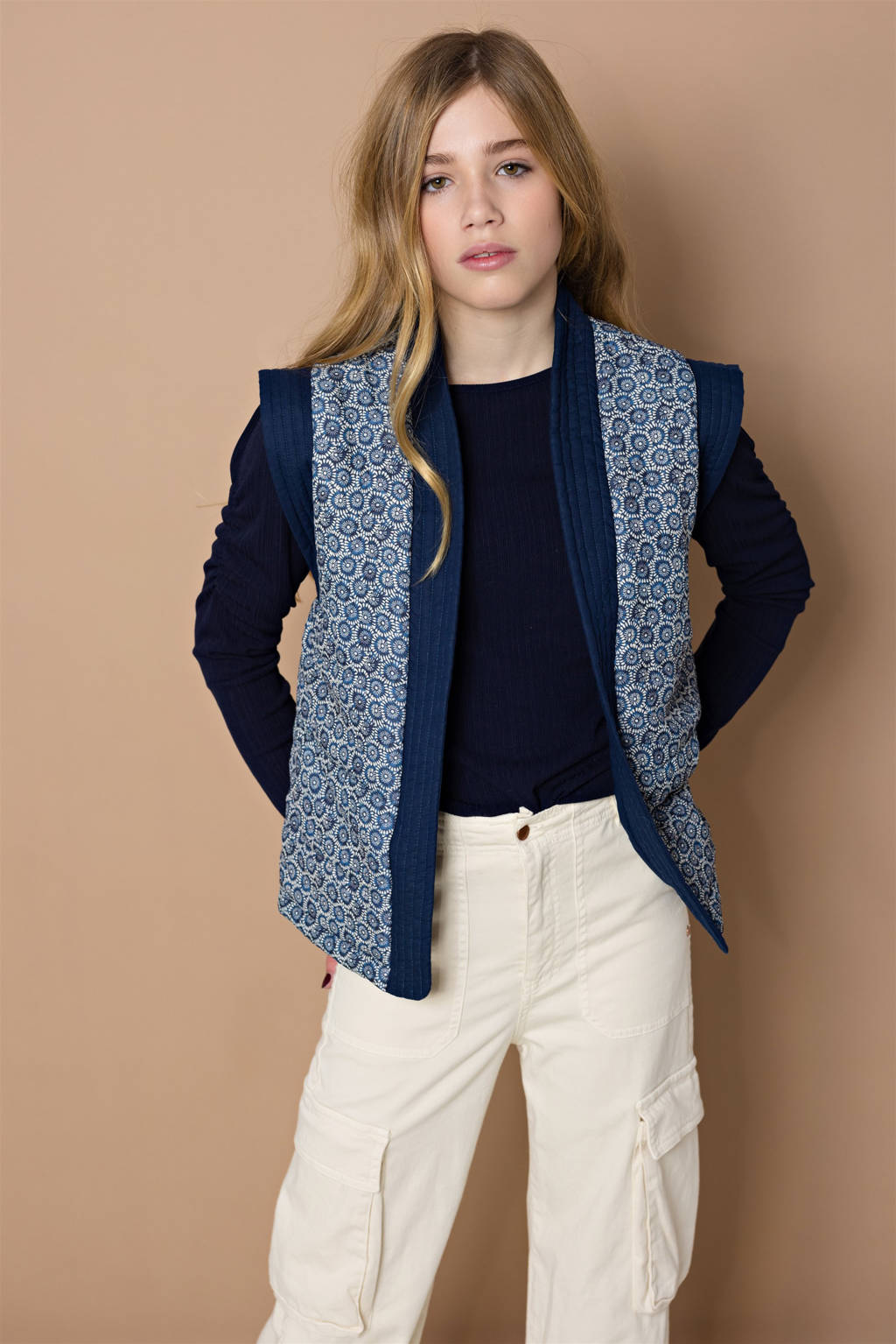 NoBell’ gebloemd gilet Kilias blauw