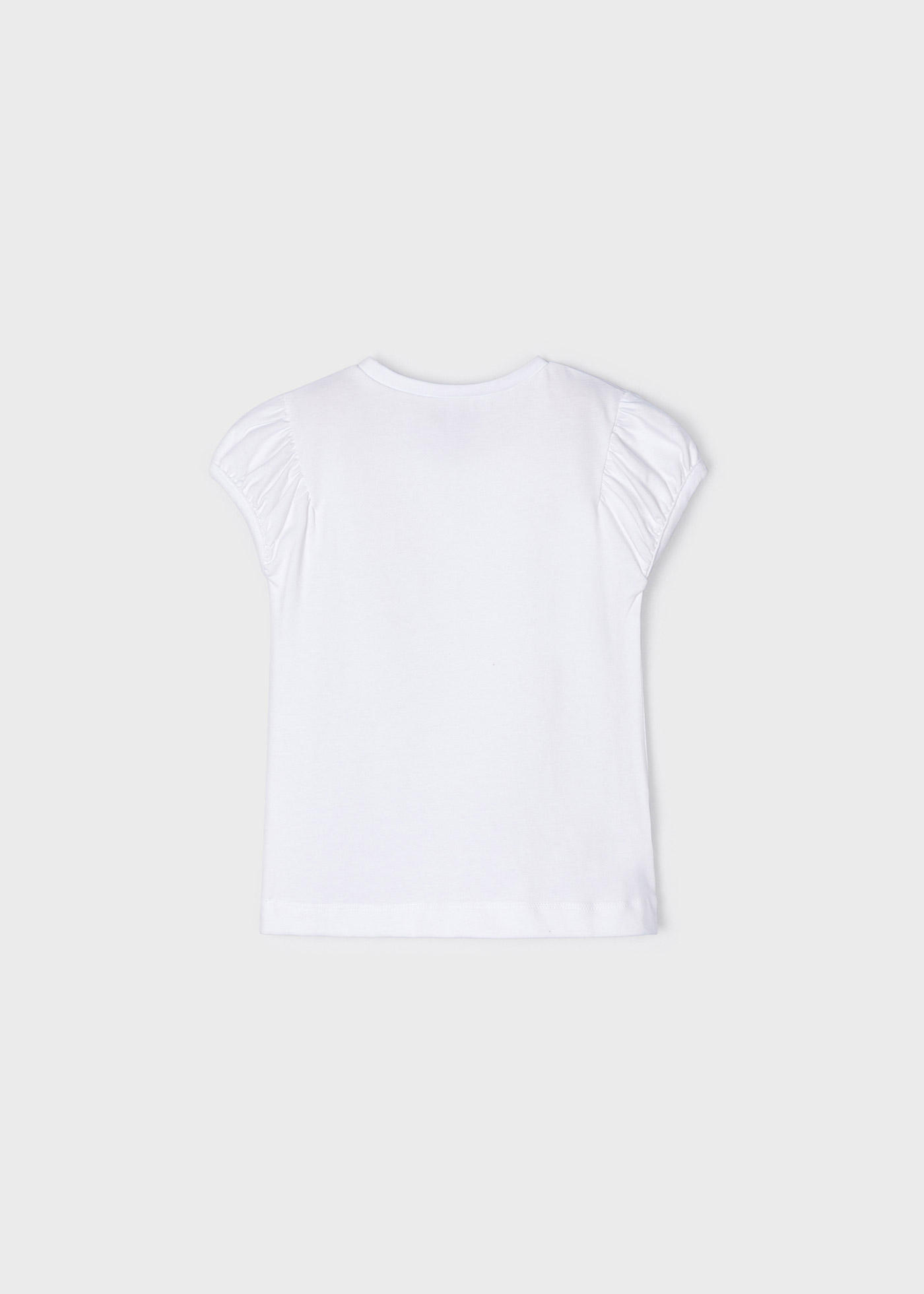 Camiseta de manga curta para meninas, feita de algodão sustentável.