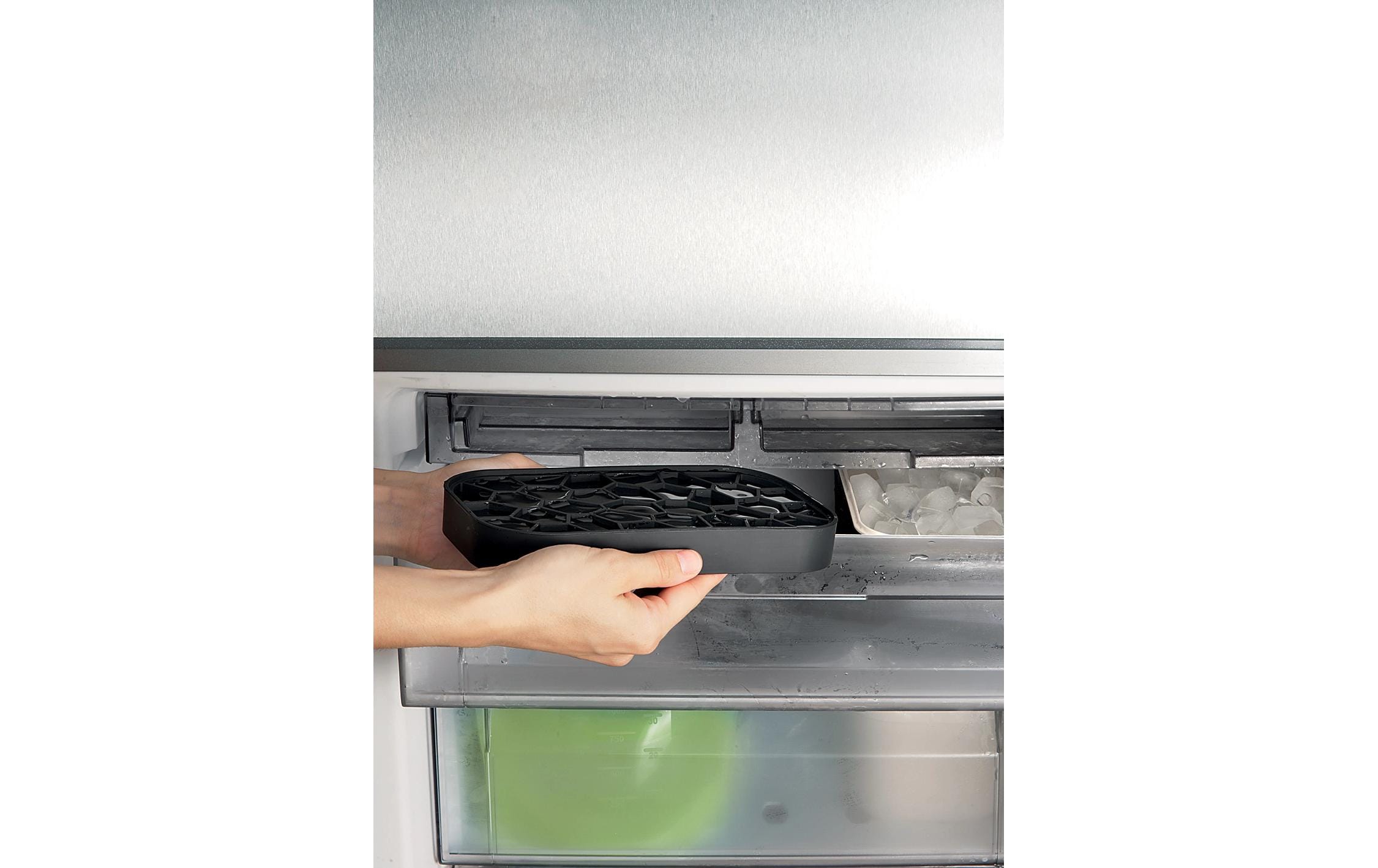 Eiswürfelbox SchwarzEiswürfelschale mit dem Eisbox zur Herstellung und Aufbewahrung von Eiswürfeln