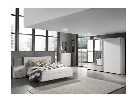 Chambre à coucher adulte collection OLGA : Armoire 250cm, Lit 180x200, commode, chevets. Couleur blanc effet bois.