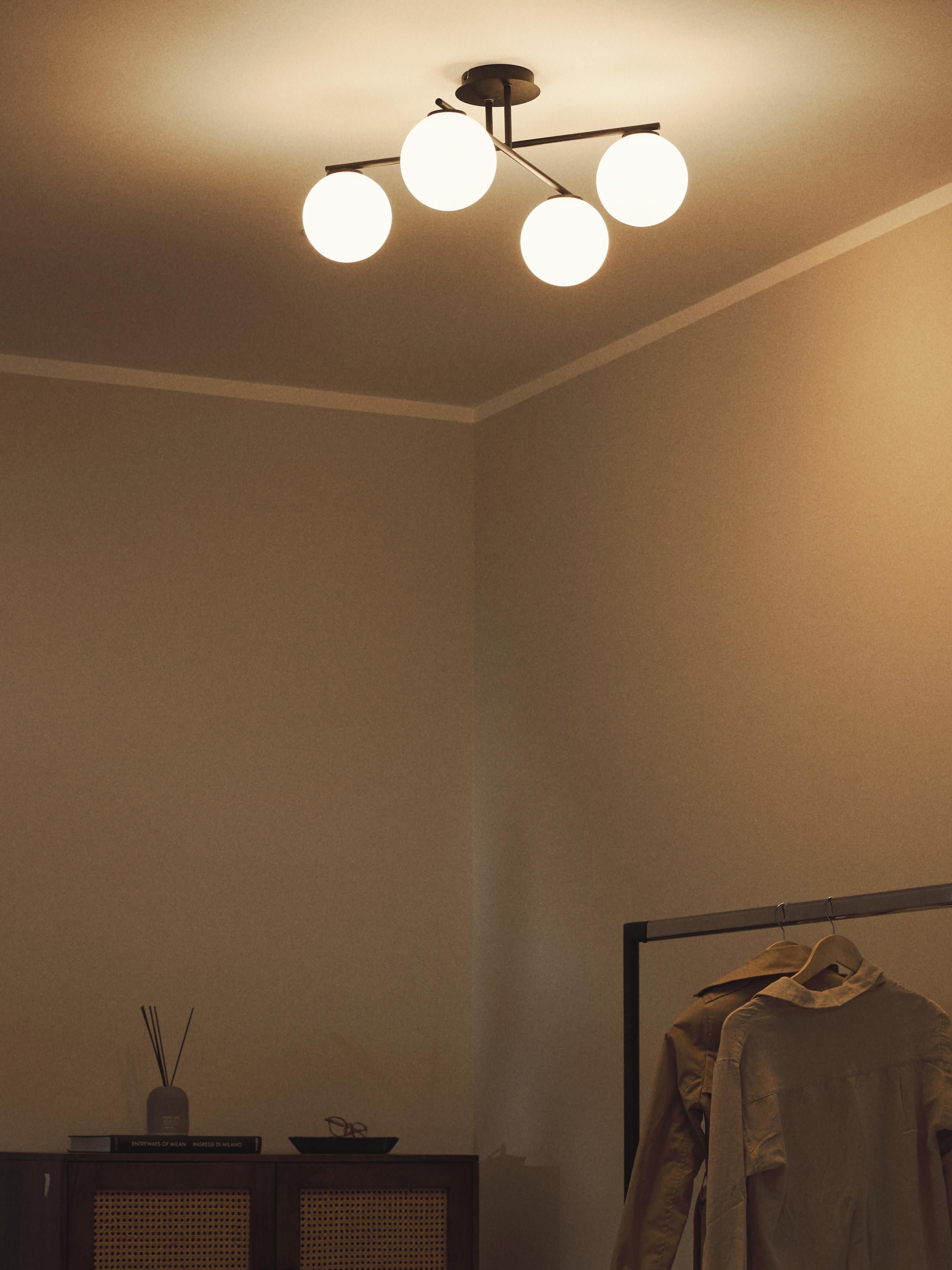 Plafondlamp Atlanta van opaalglas