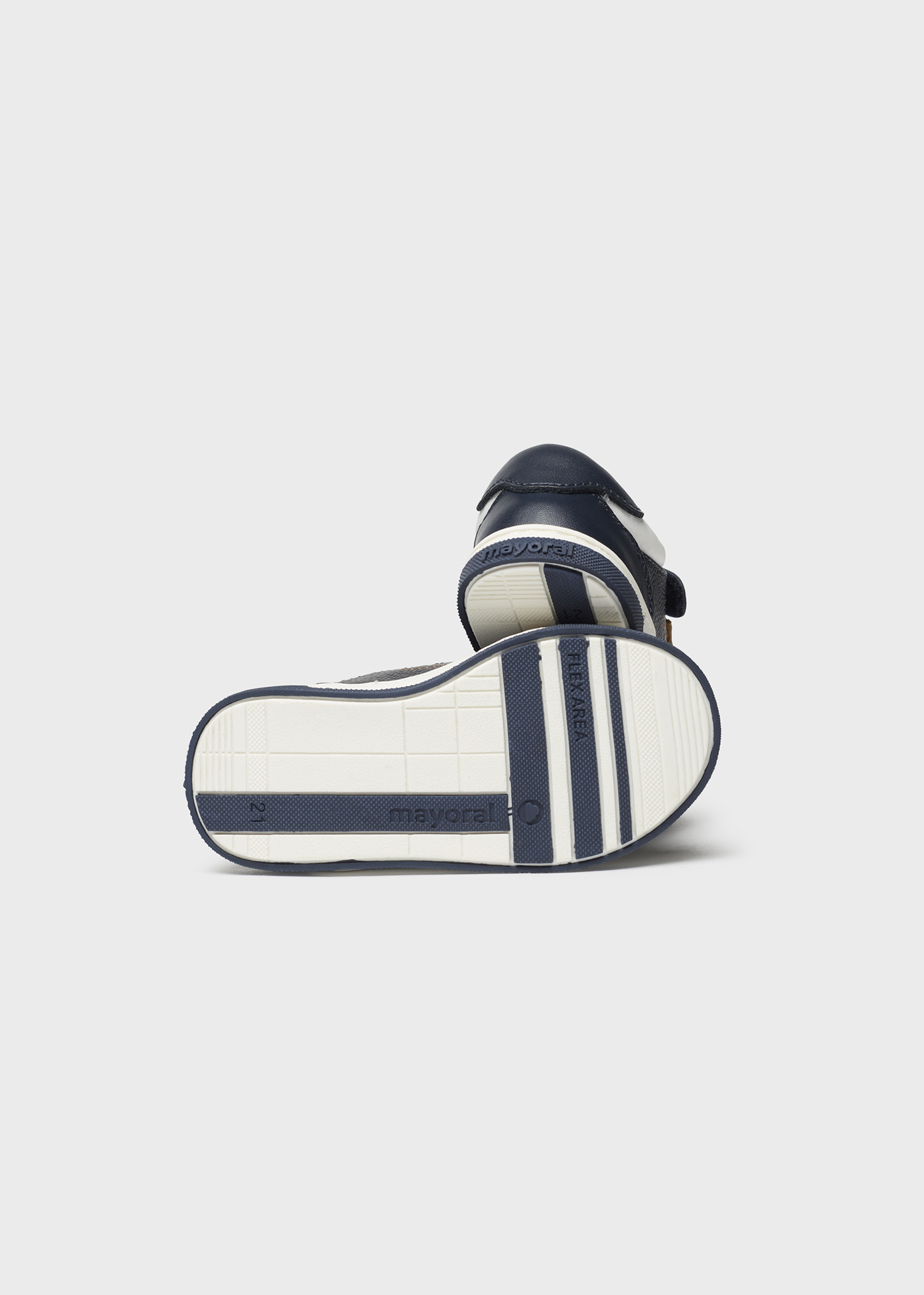 Sapatos esportivos de velcro para bebês