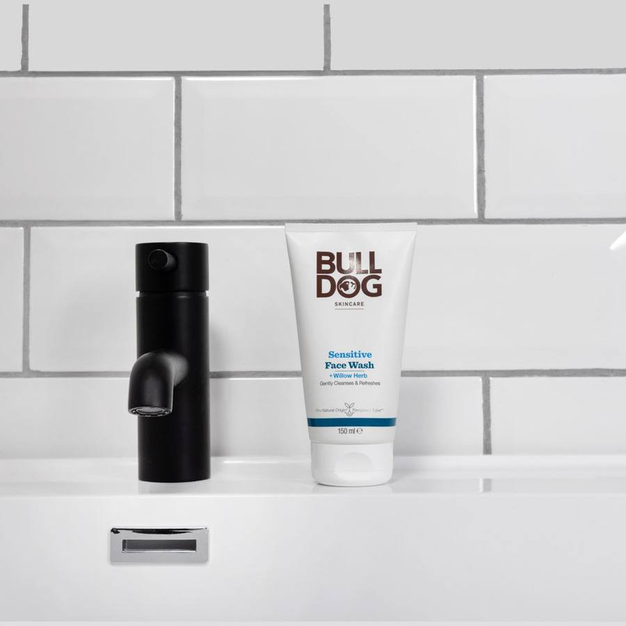 Bulldog Sensitive Face Wash 150ml