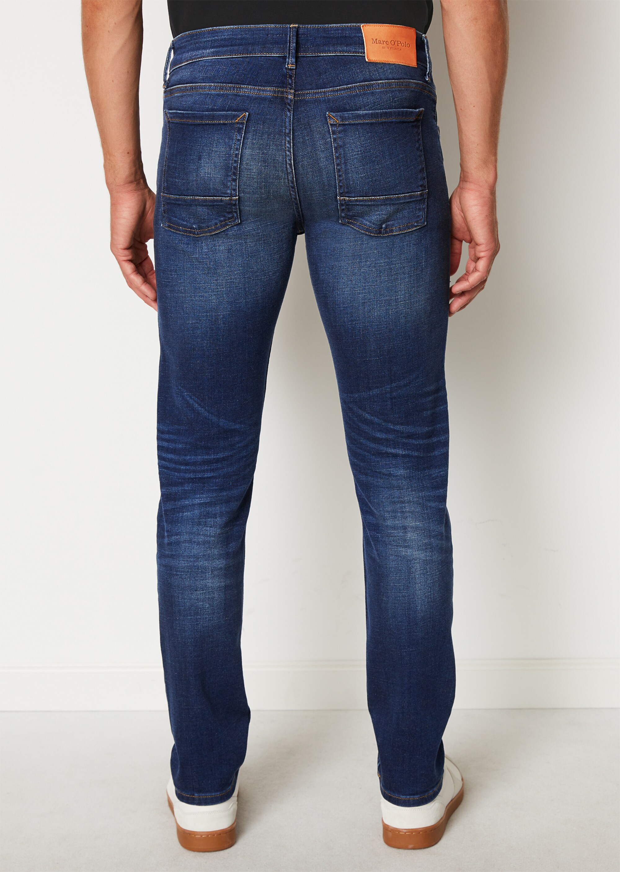 Jeans Modell SJÖBO shaped aus stretchiger Bio-Baumwolle