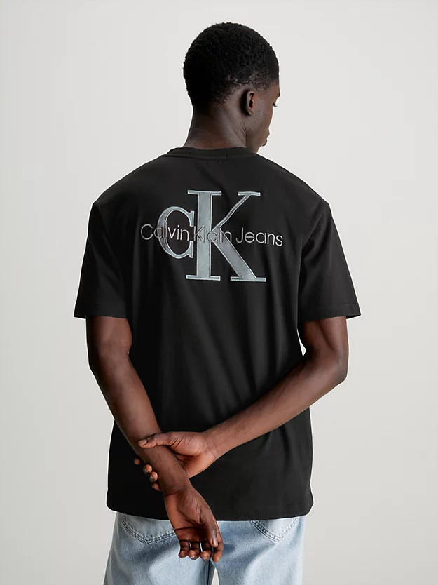 Camiseta de corte folgado com logotipo nas costas