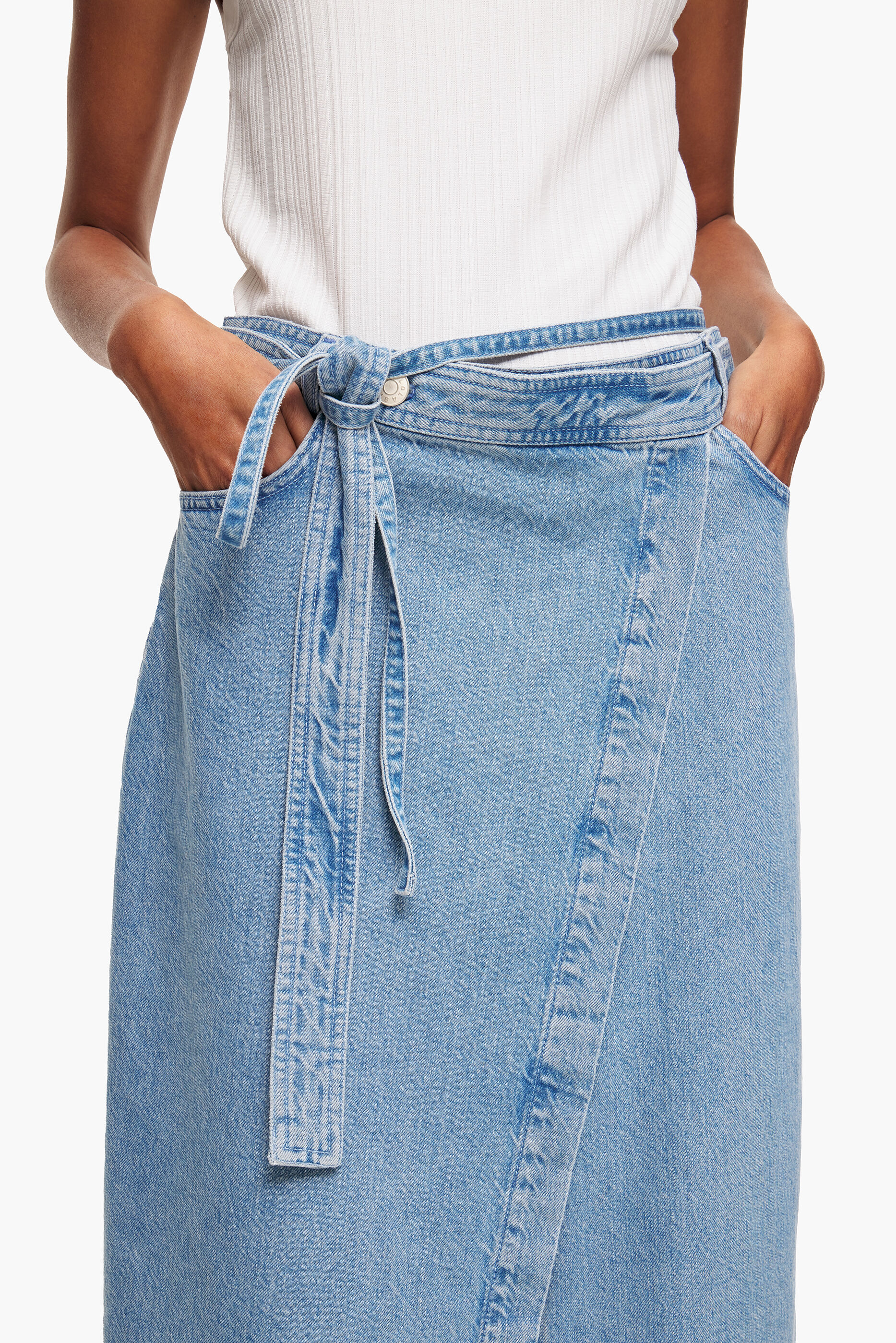 saia pareô midi em jeans azul