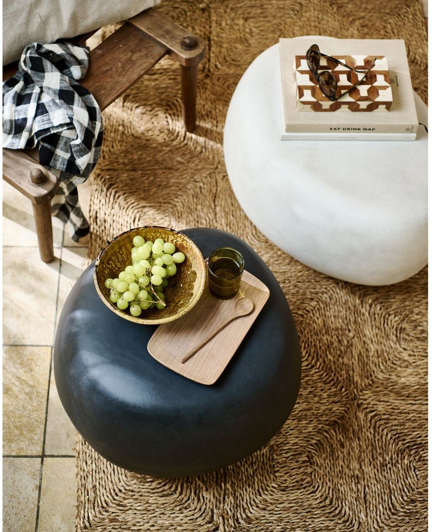 vtwonen   Pebble Bijzettafel