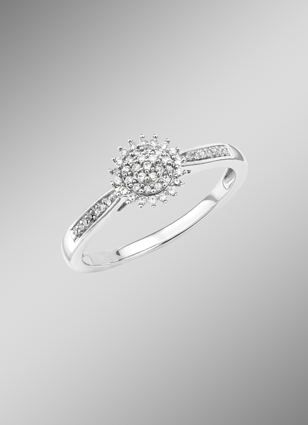 Edler Damenring mit 51 Diamanten