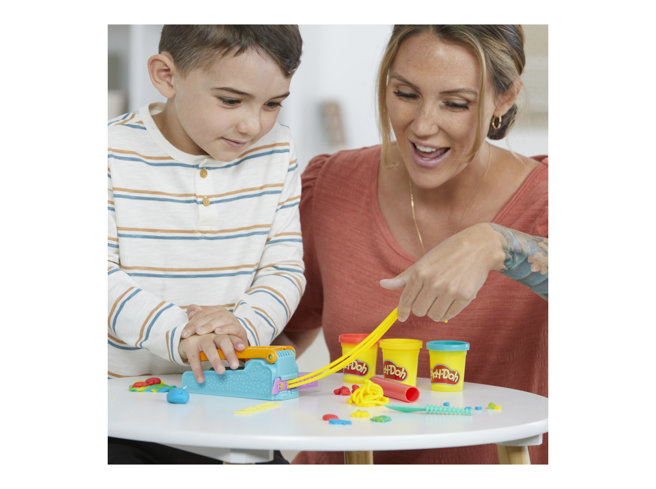 FÁBRICA DIVERTIDA PLAY-DOH