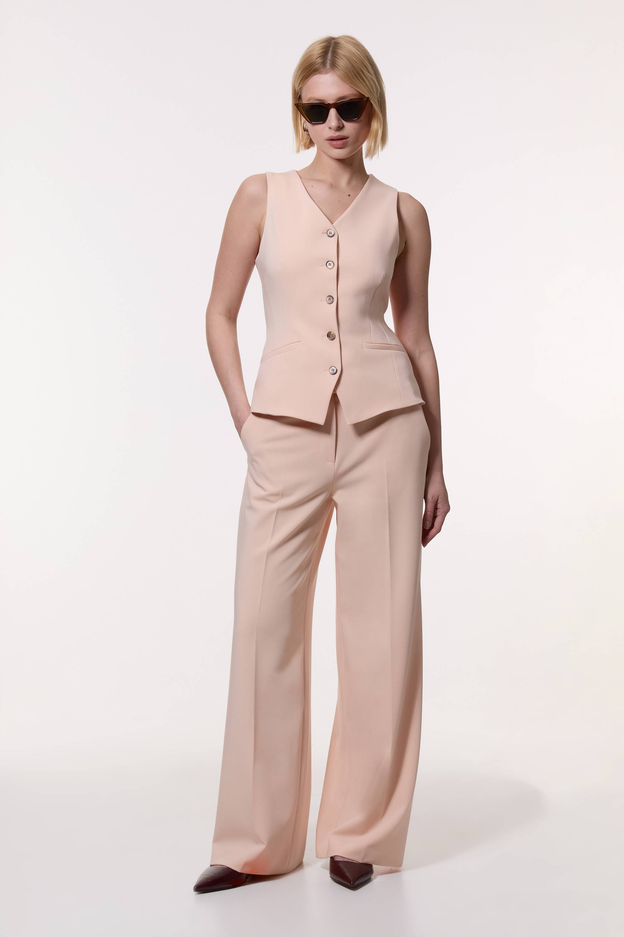 KarenMillen Gilet long sur mesure en viscose polie