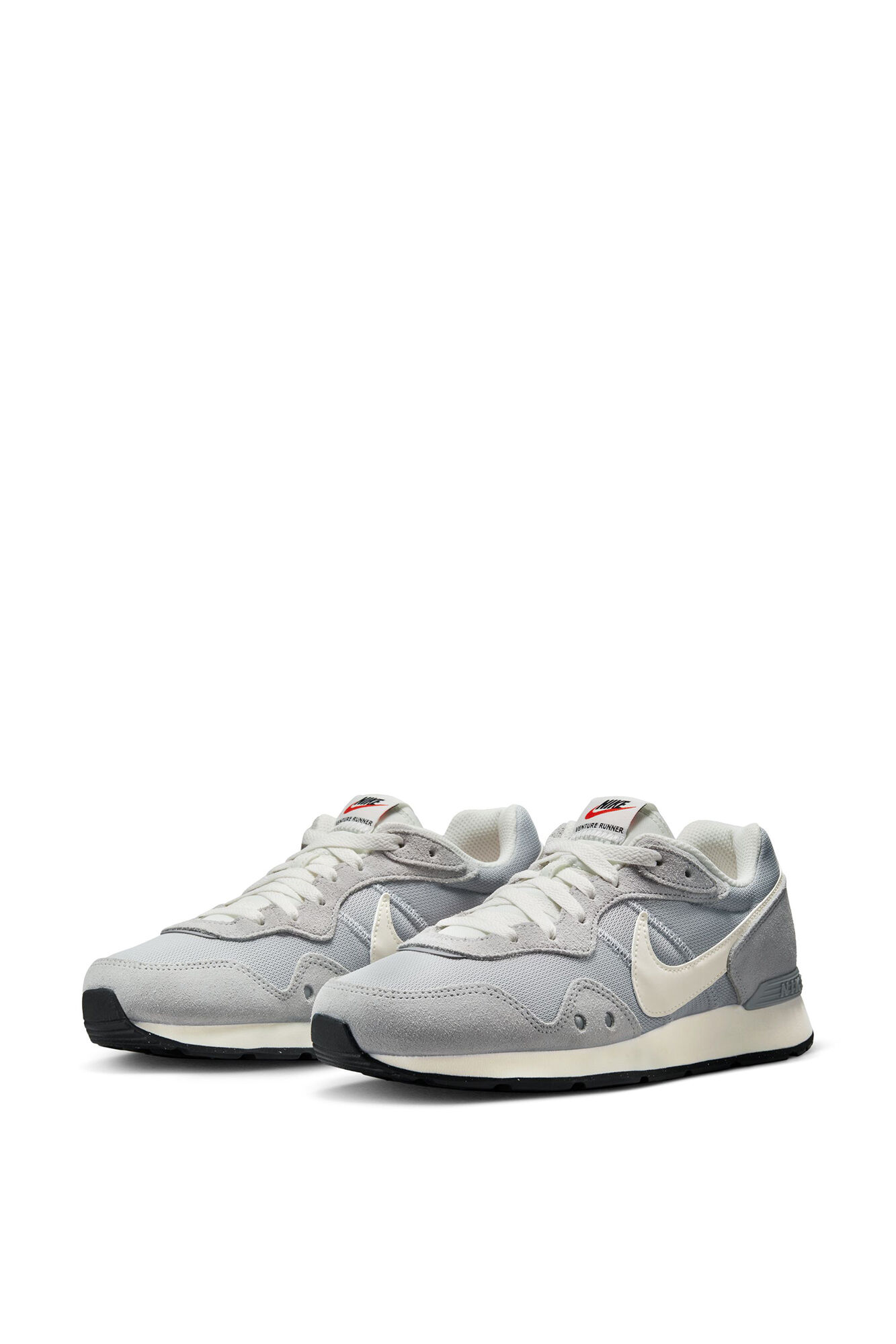Tênis Nike Venture Runner