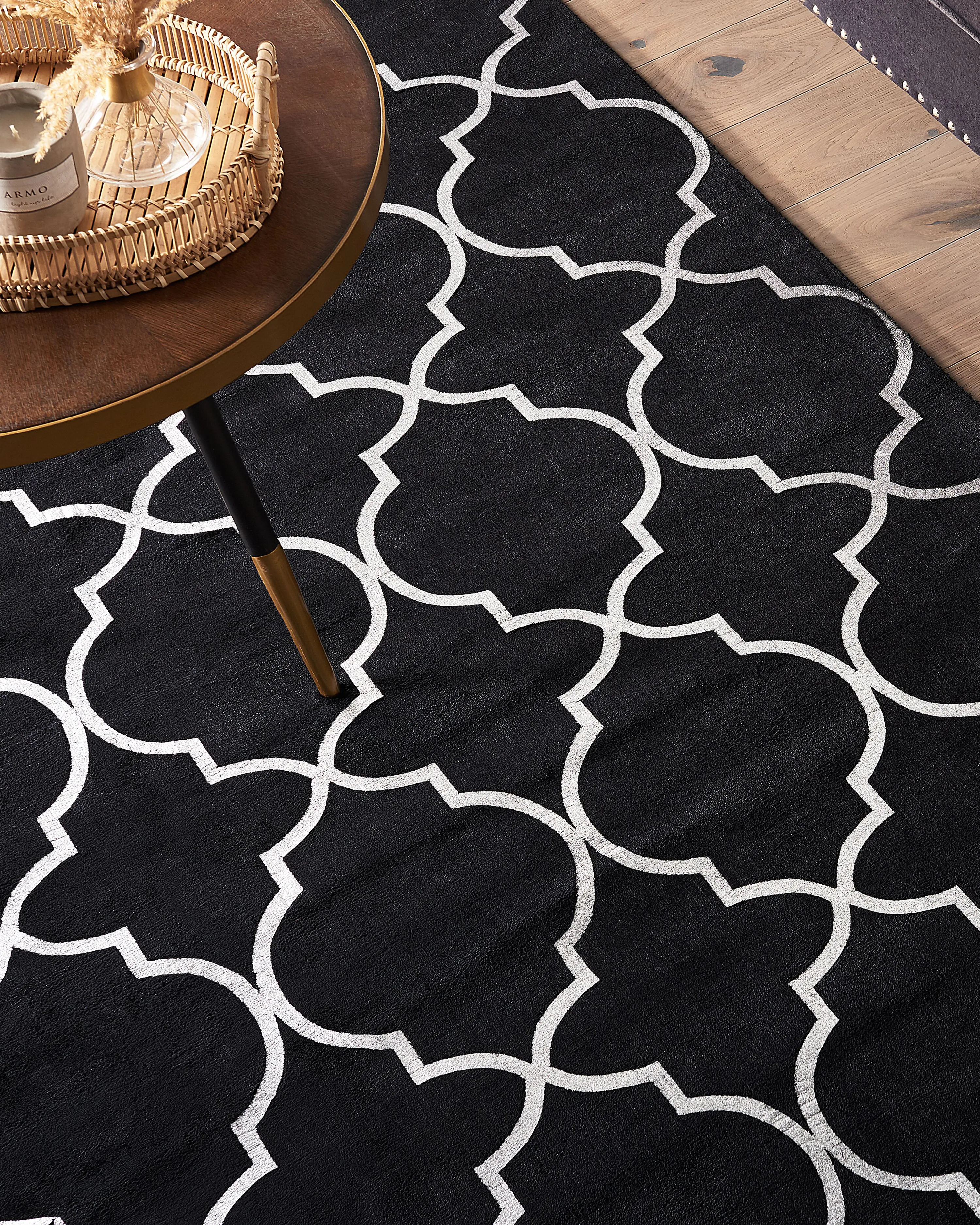Vloerkleed YELKI Zwart 140 x 200 cm Viscose