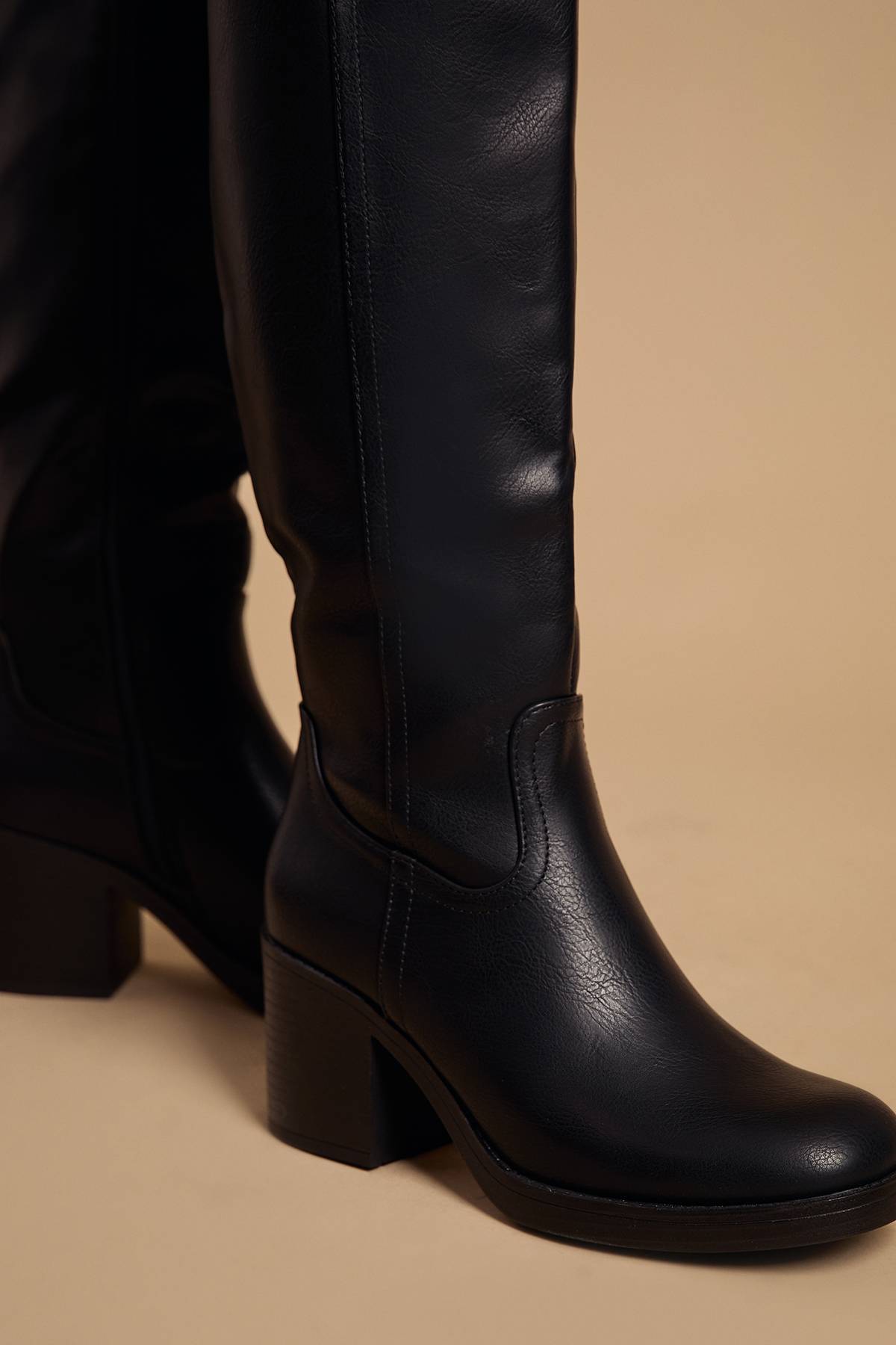 Oasis Bottes Hautes Kyrene en synthétique à Plateforme Gaucho et Talon Bloc