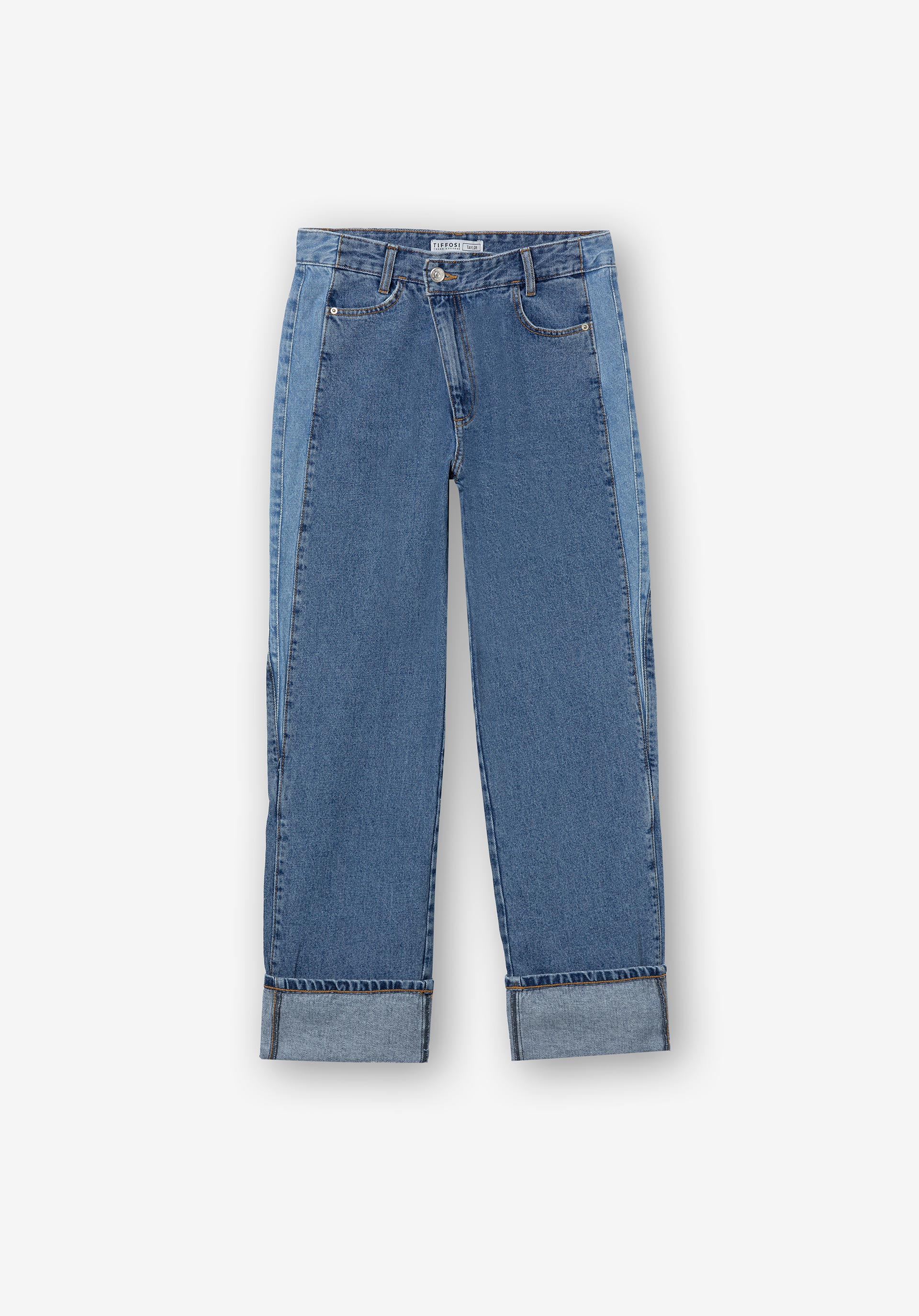 Jeans Taylor Straight Fit com Contraste
