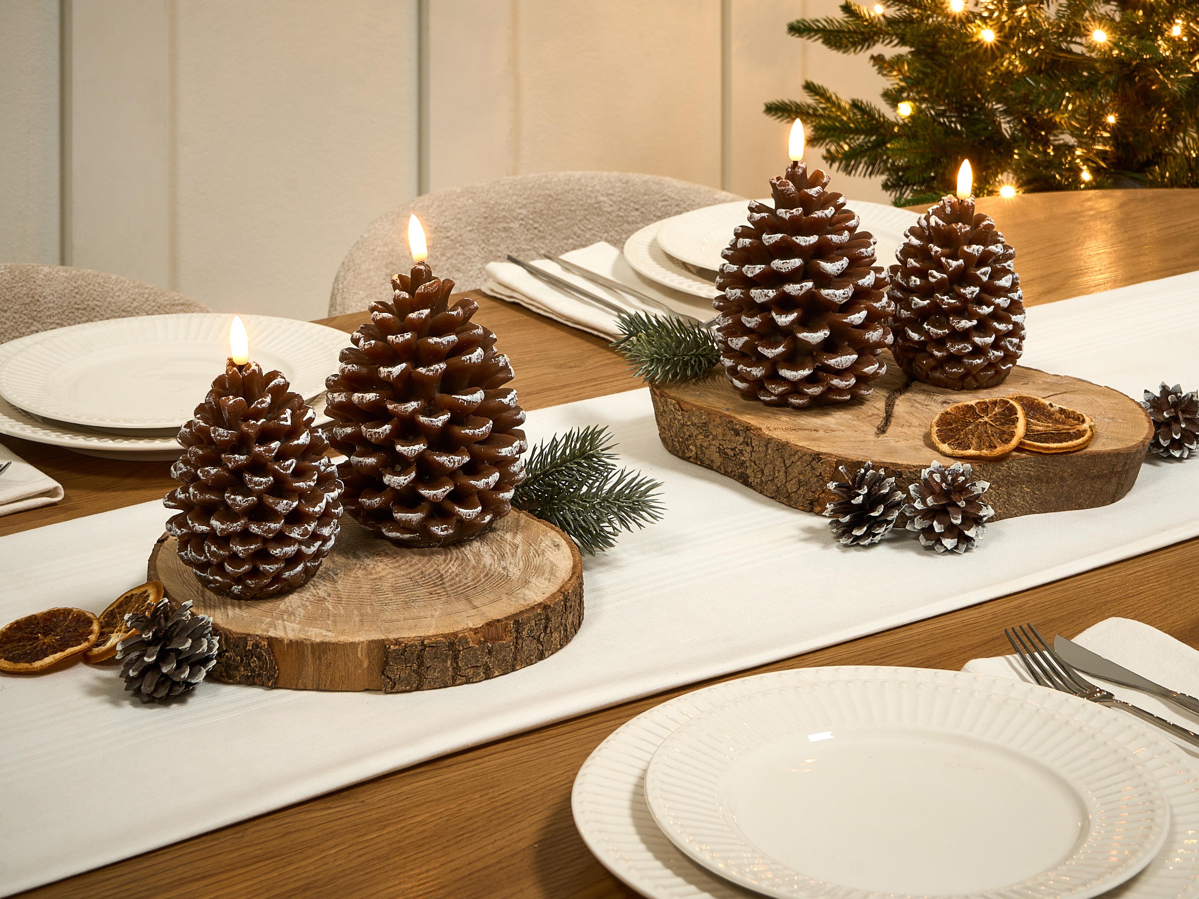 Set van 4 LED kaarsen IVRESSE Dennenappel 15/12 cm Bruin