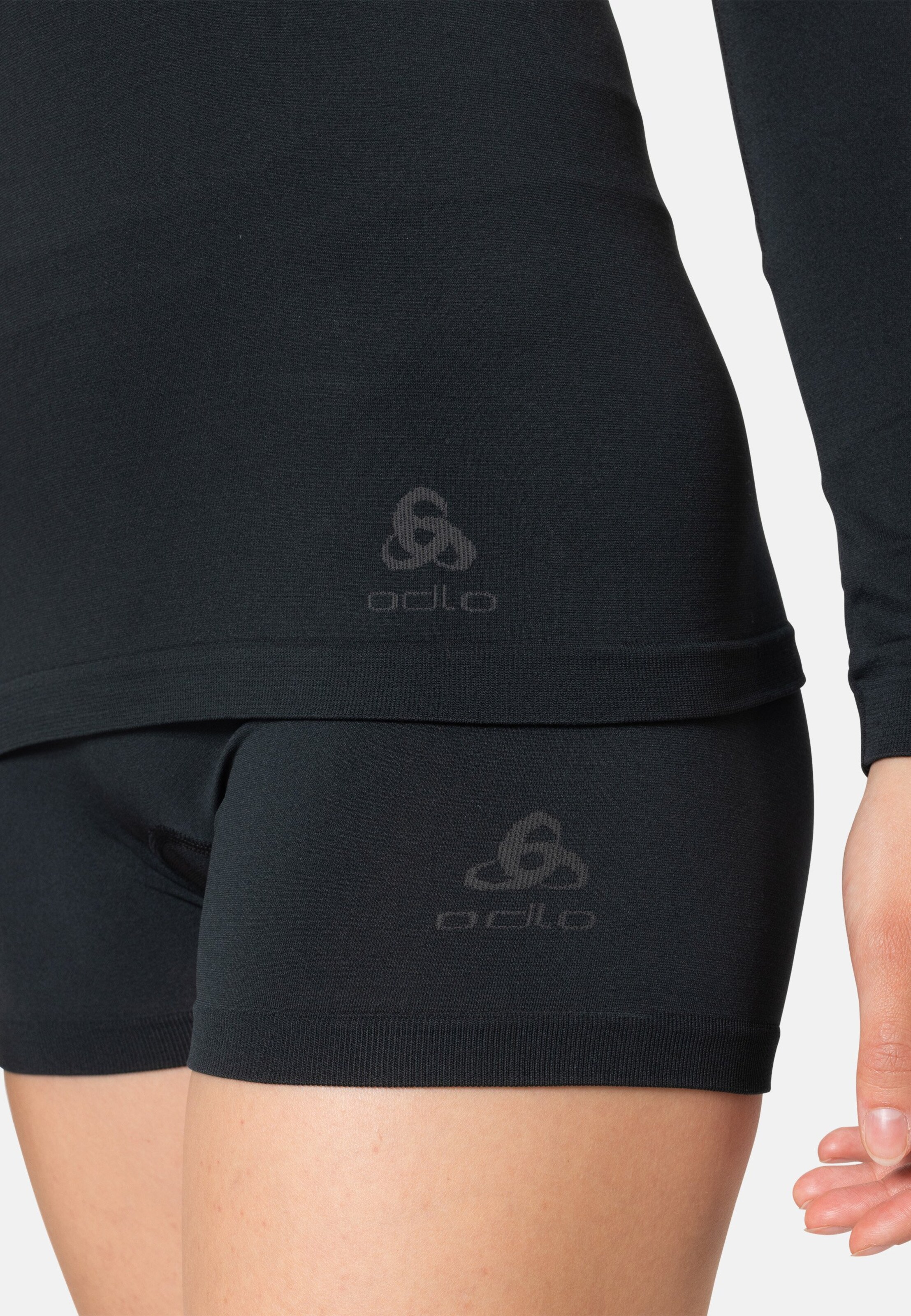 Performance Light Base Layer Langarmshirt in black