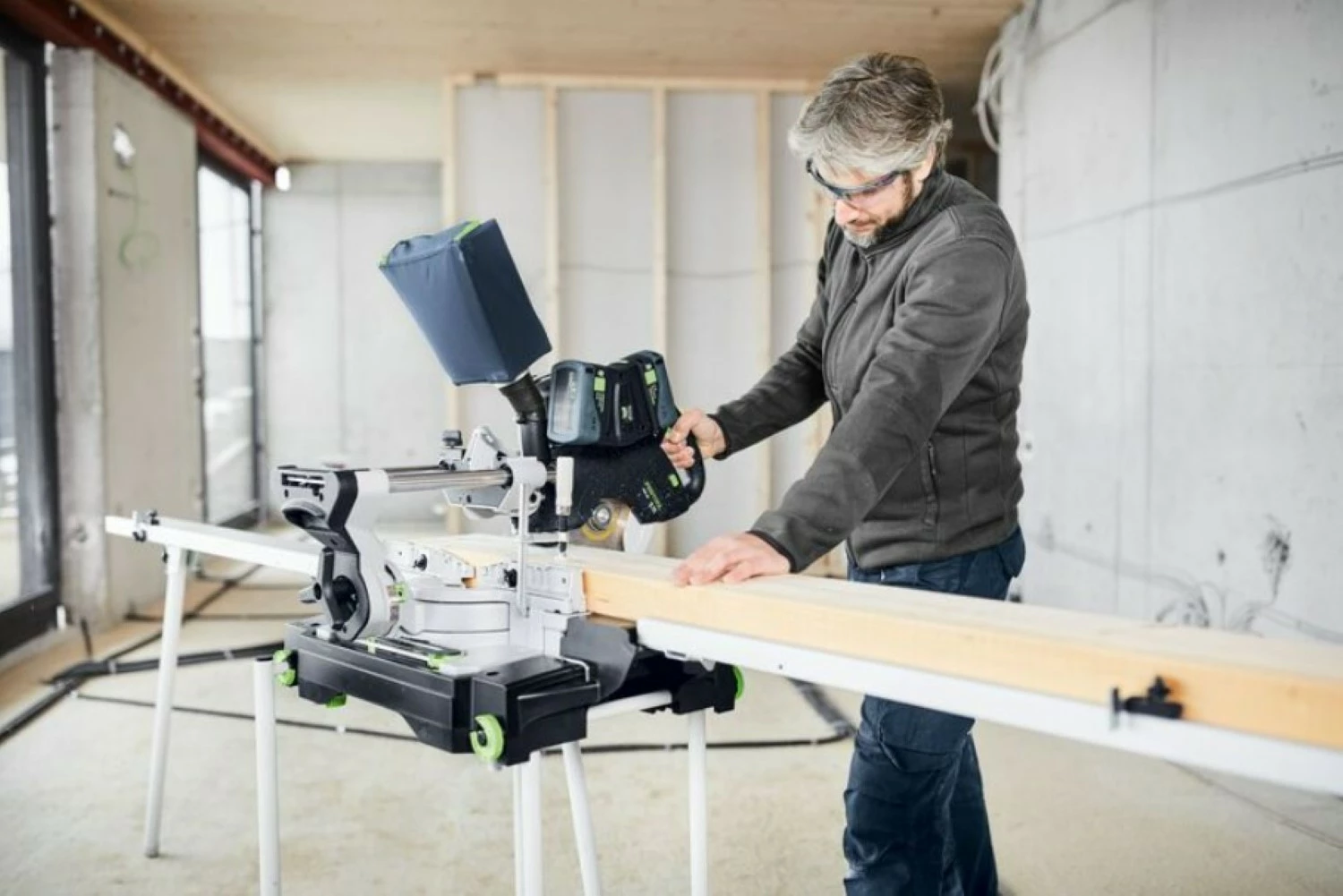 Festool KSC 60 EB 5,0 I-UG-Set KAPEX 2x18V Accu-afkortzaag set (2x 5.0Ah accu) met onderstel