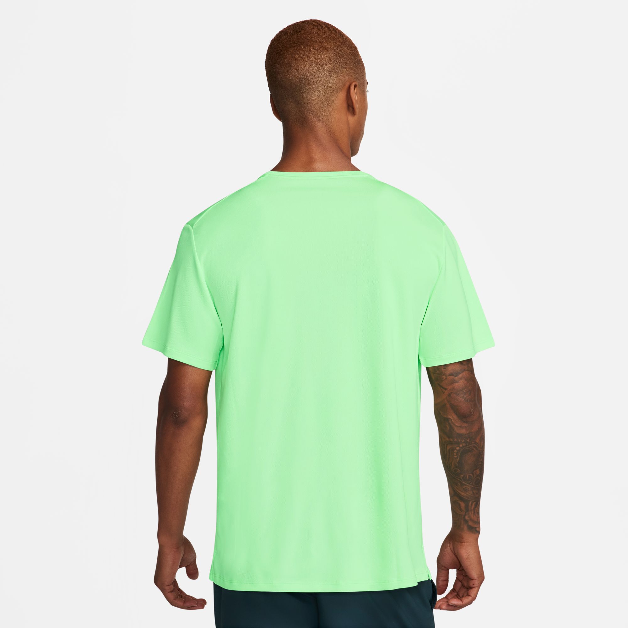 Nike Nike Miler Men"s Dri-FIT UV Sh