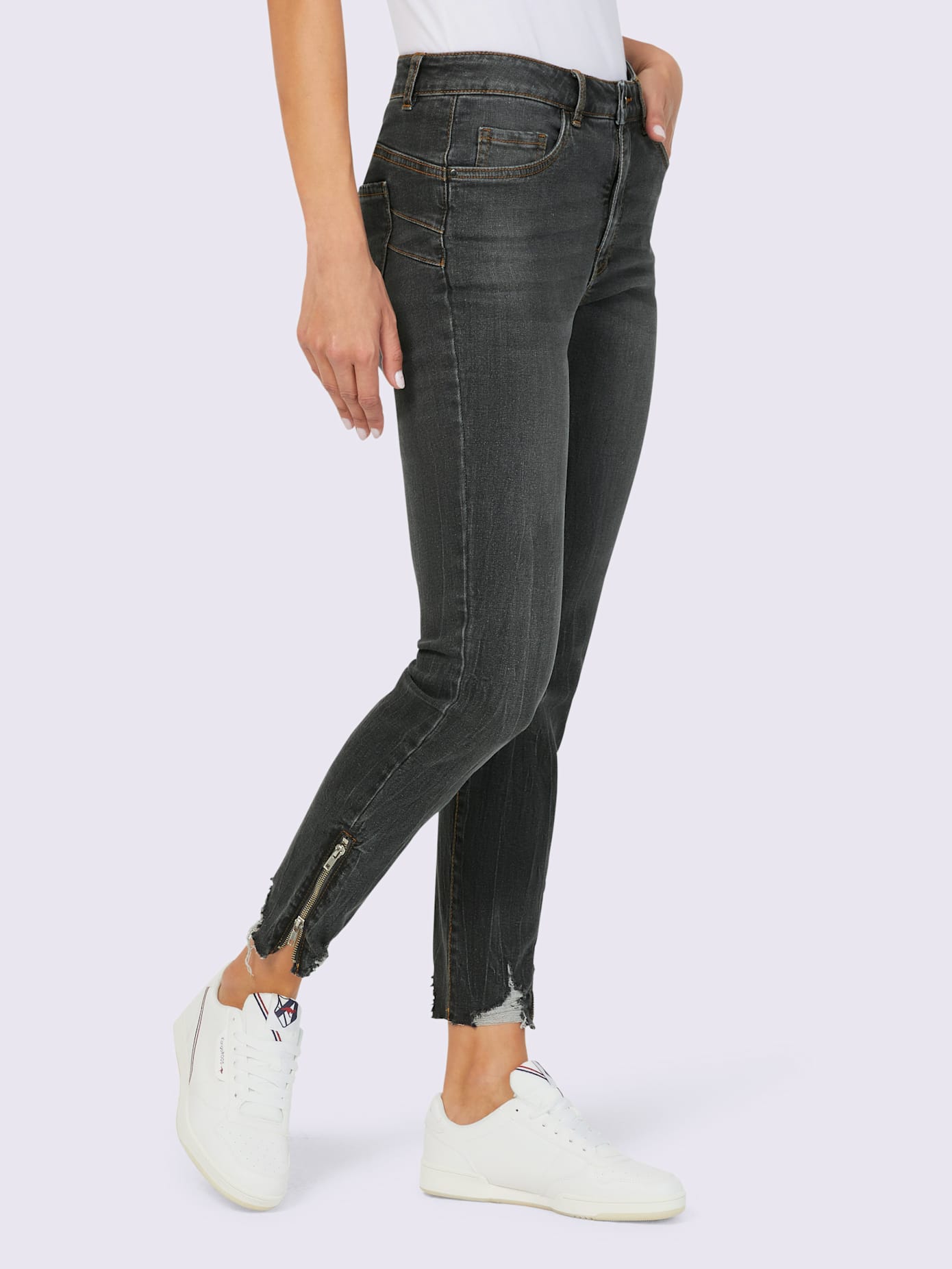 Jean push-up finition de l’ourlet tendance