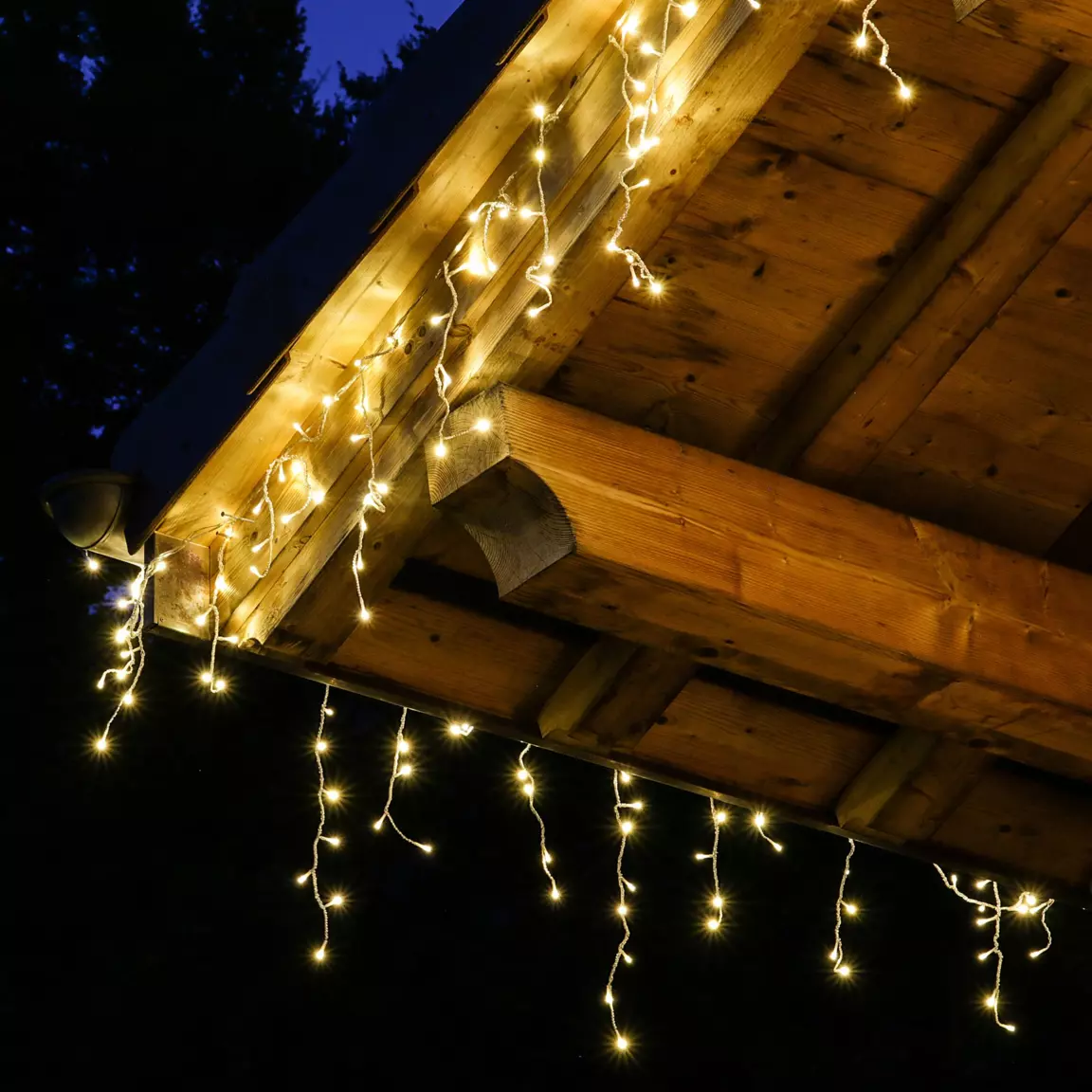 Stalactite lumineuse 20 m 490 LED câble blanc Stars Blanc chaud
