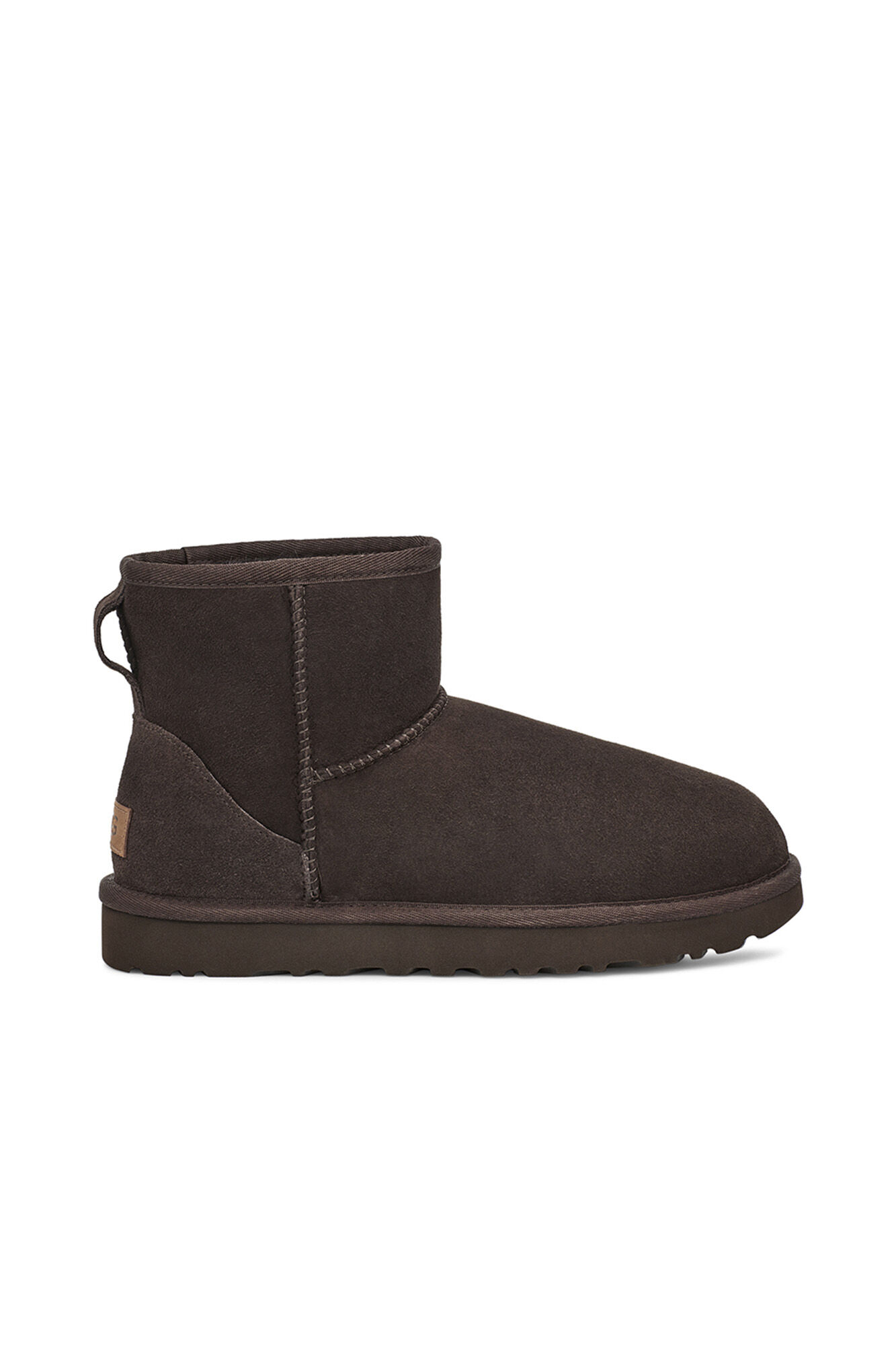 Bota clássica Mini II. Marca UGG - Marrom escuro.