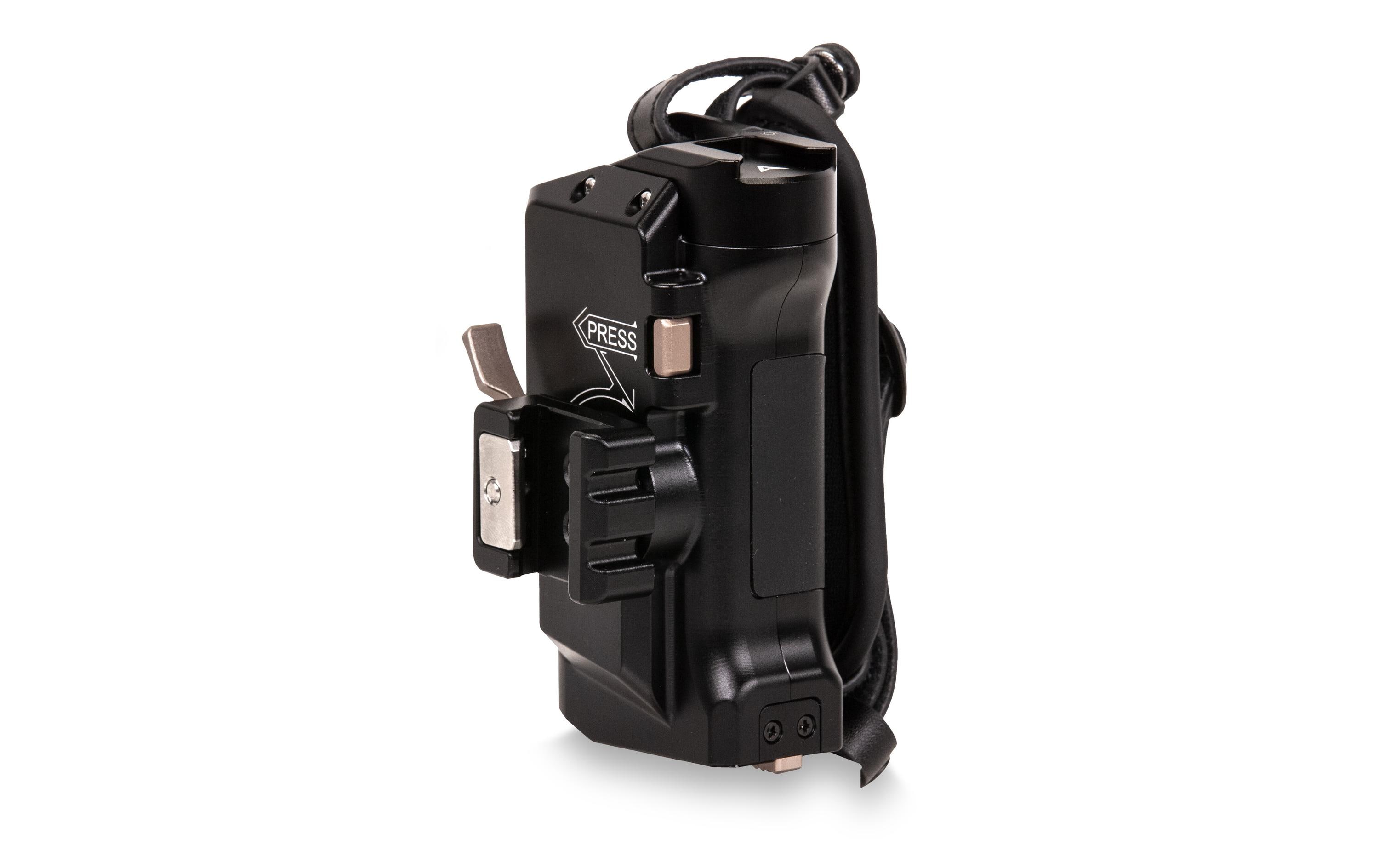 Left Side Advanced Power Handle with R/S Type IV - SchwarzWird an der linken Seite der Tiltaing-Kamerakäfige befestigt